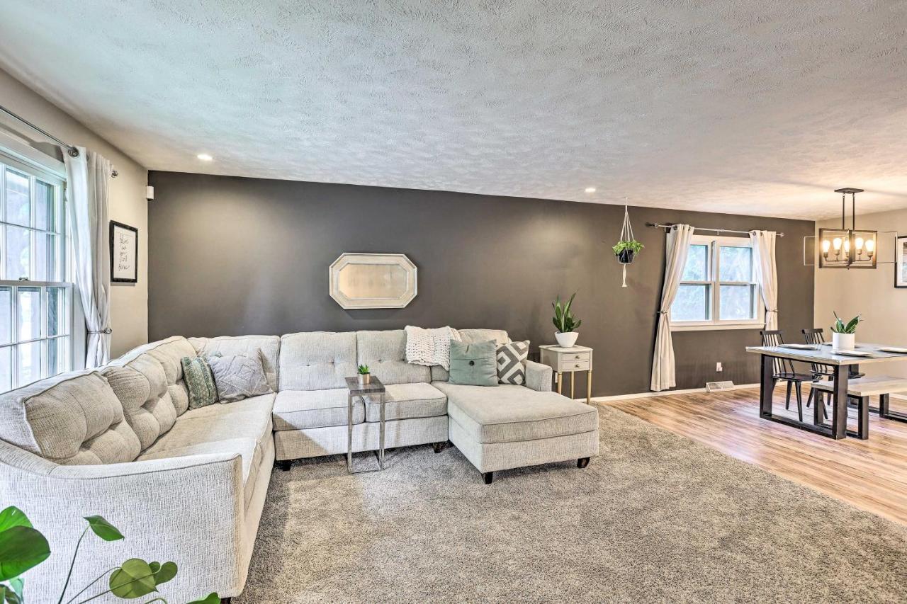 Cozy Walk To Dining, Pets Welcome Holiday home Omaha