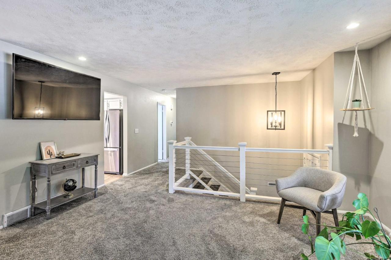 Cozy Walk To Dining, Pets Welcome Holiday home Omaha