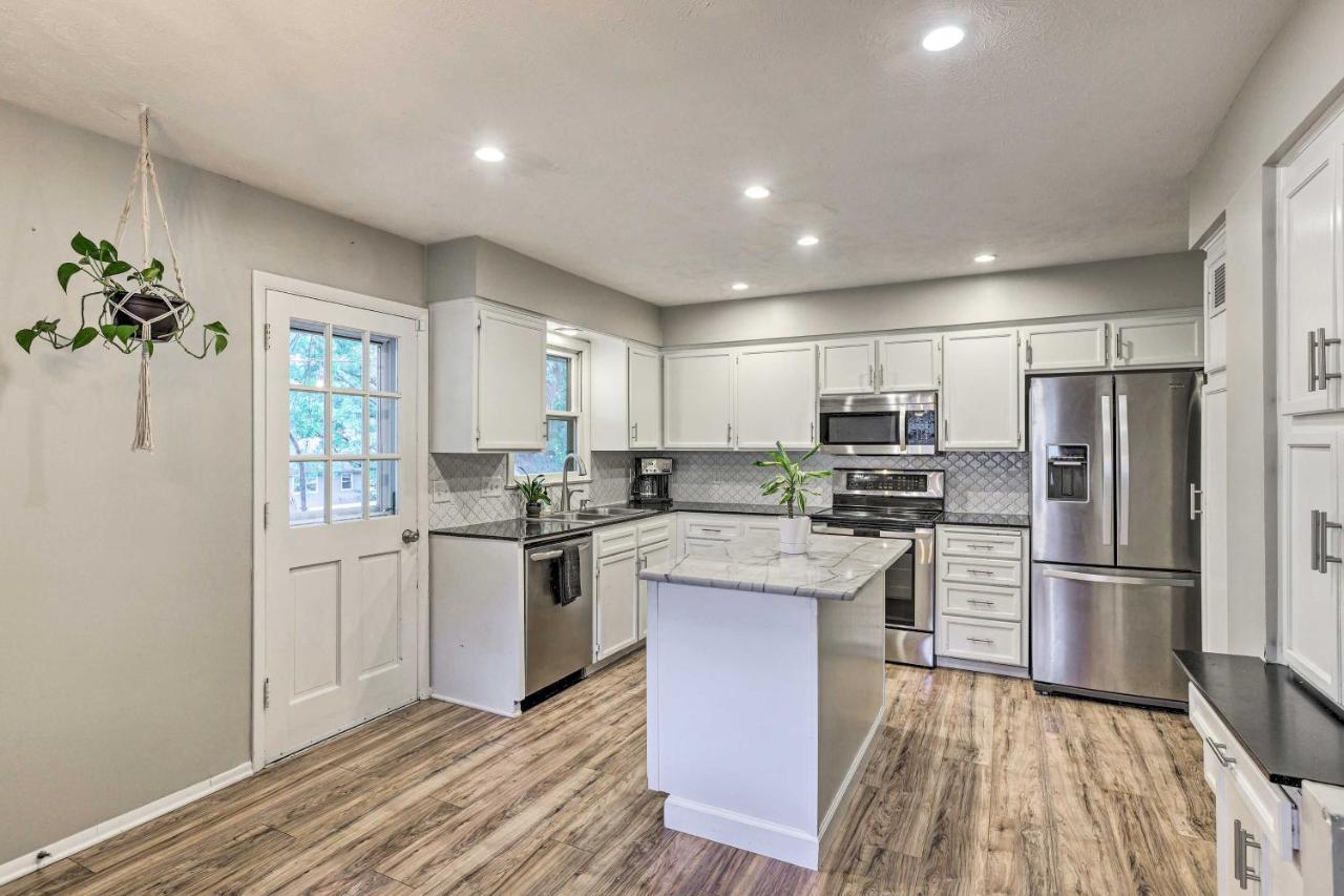 Cozy Walk To Dining, Pets Welcome * Omaha
