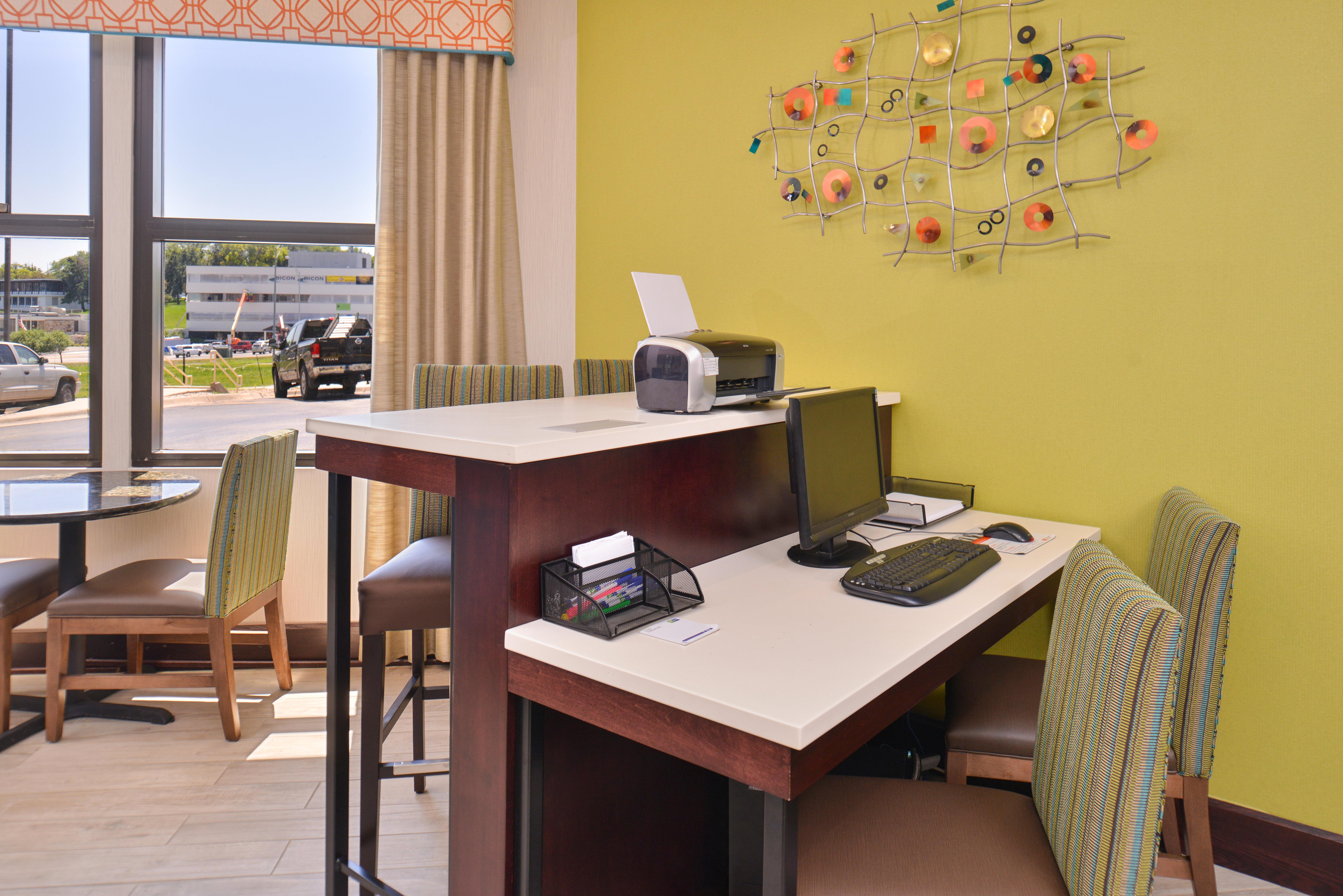 Express & By Ihg 3* Omaha
