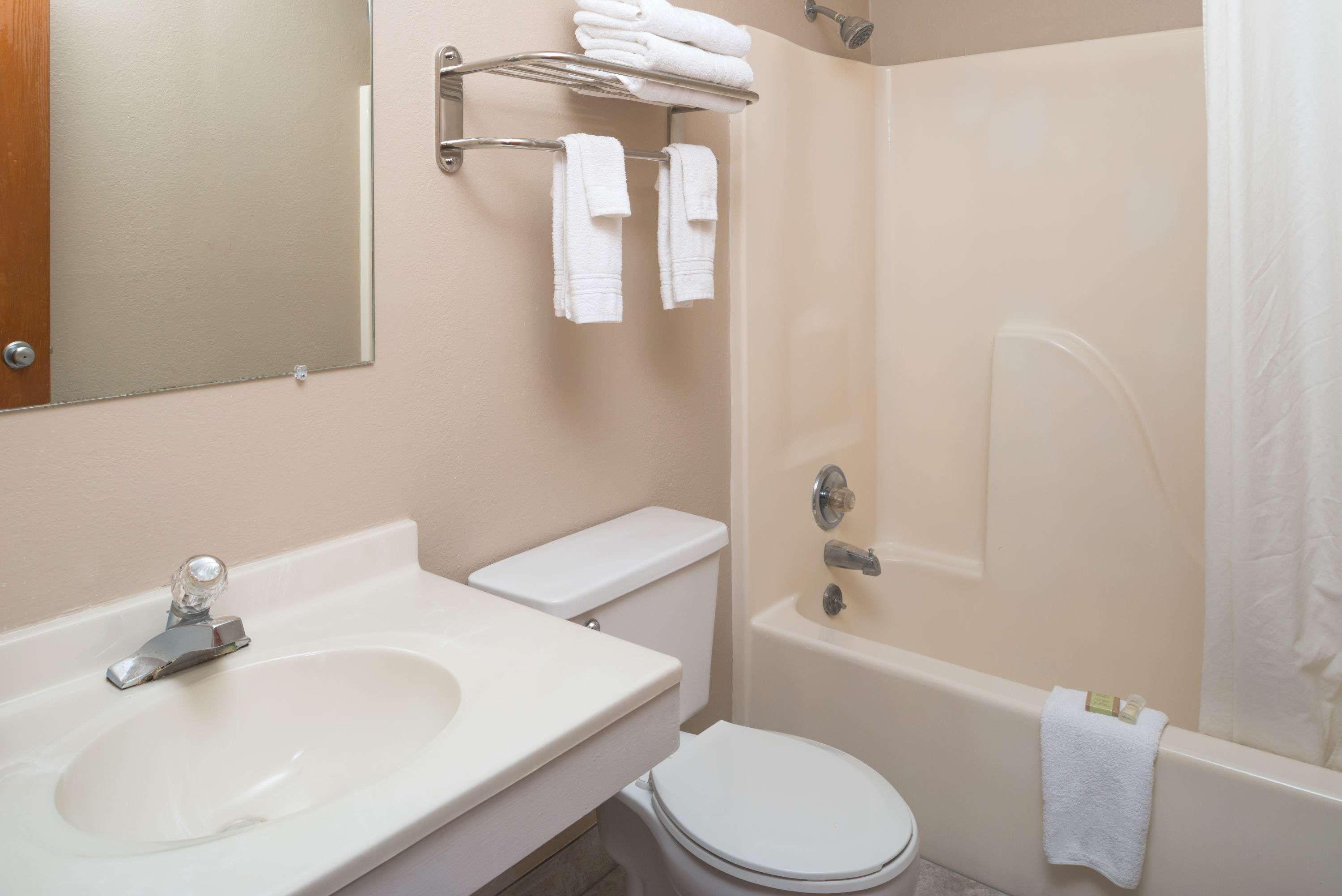 Hotel Super 8 By Wyndham Ne Omaha