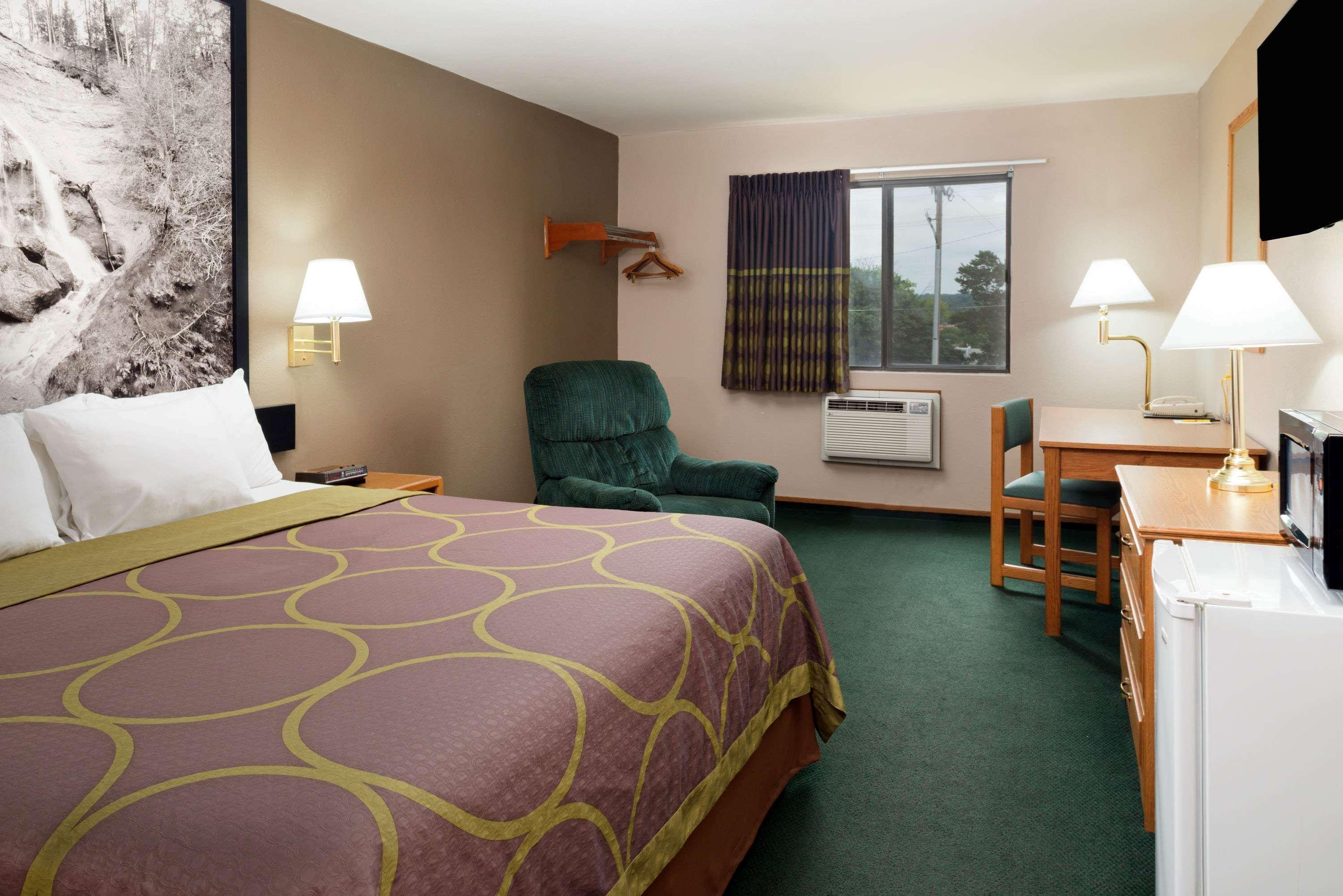 Super 8 By Wyndham Ne Hotel 2*