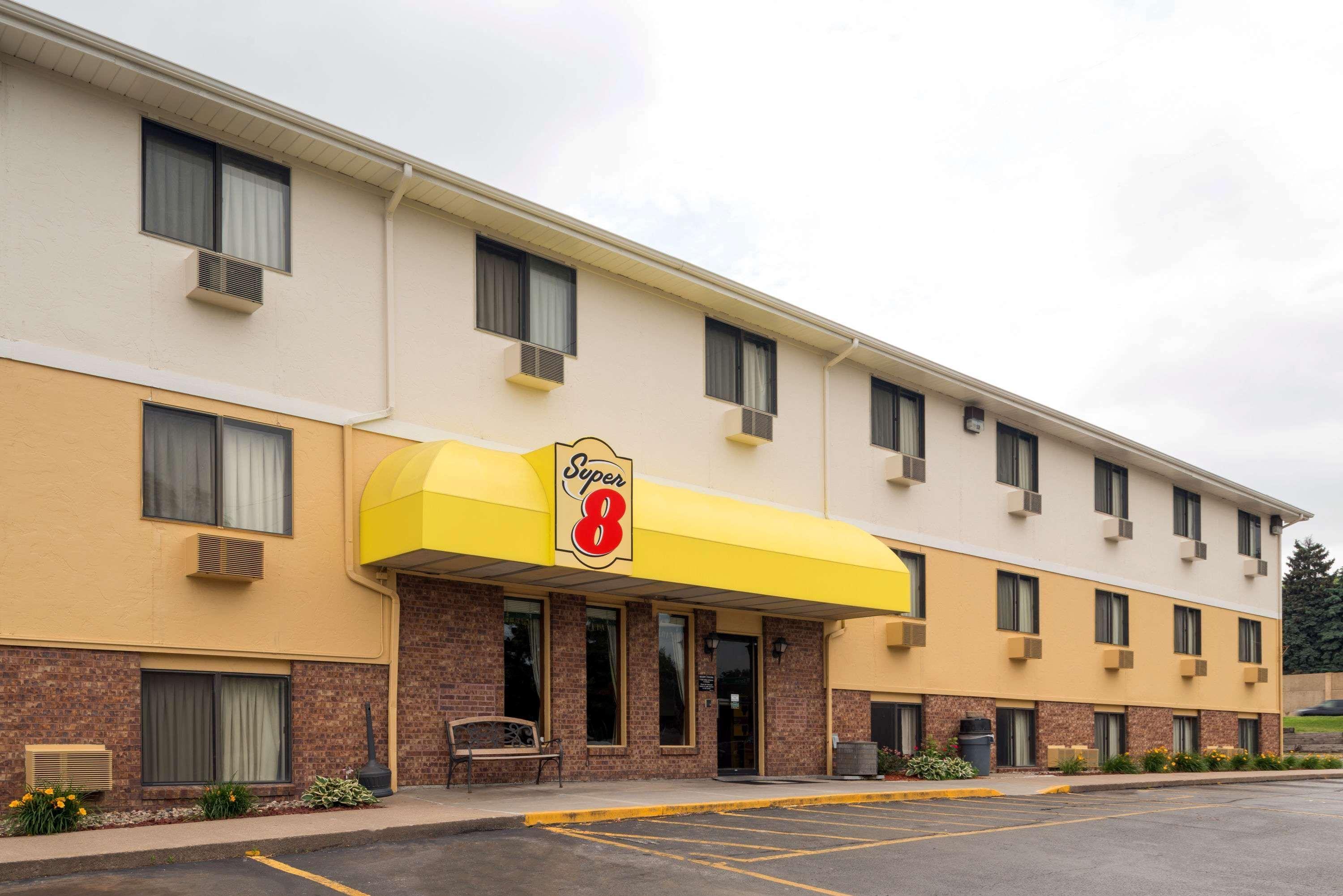 Super 8 By Wyndham Ne 2*