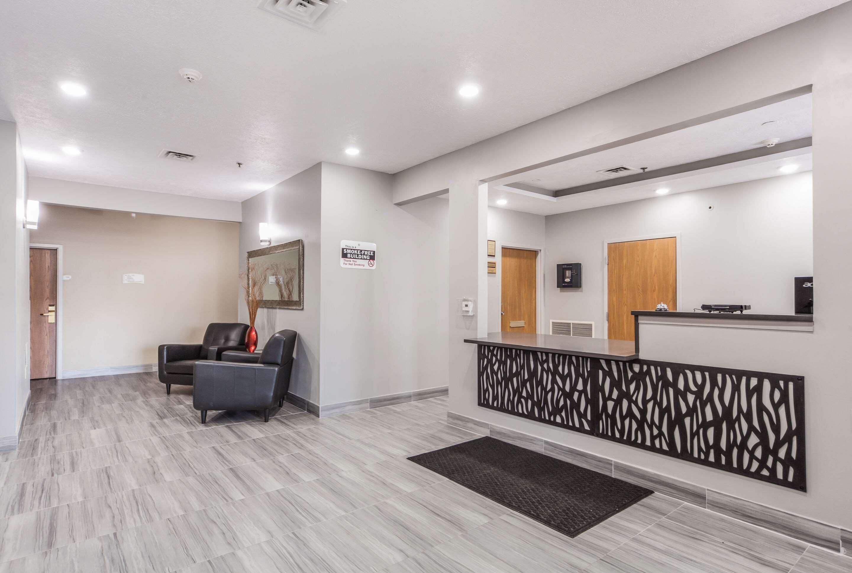Quality & West - Ne Linclon 2* Omaha