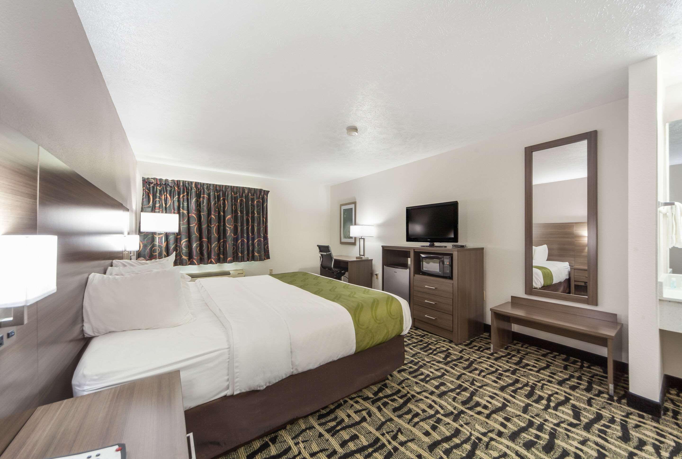 Hotel Quality & West - Ne Linclon