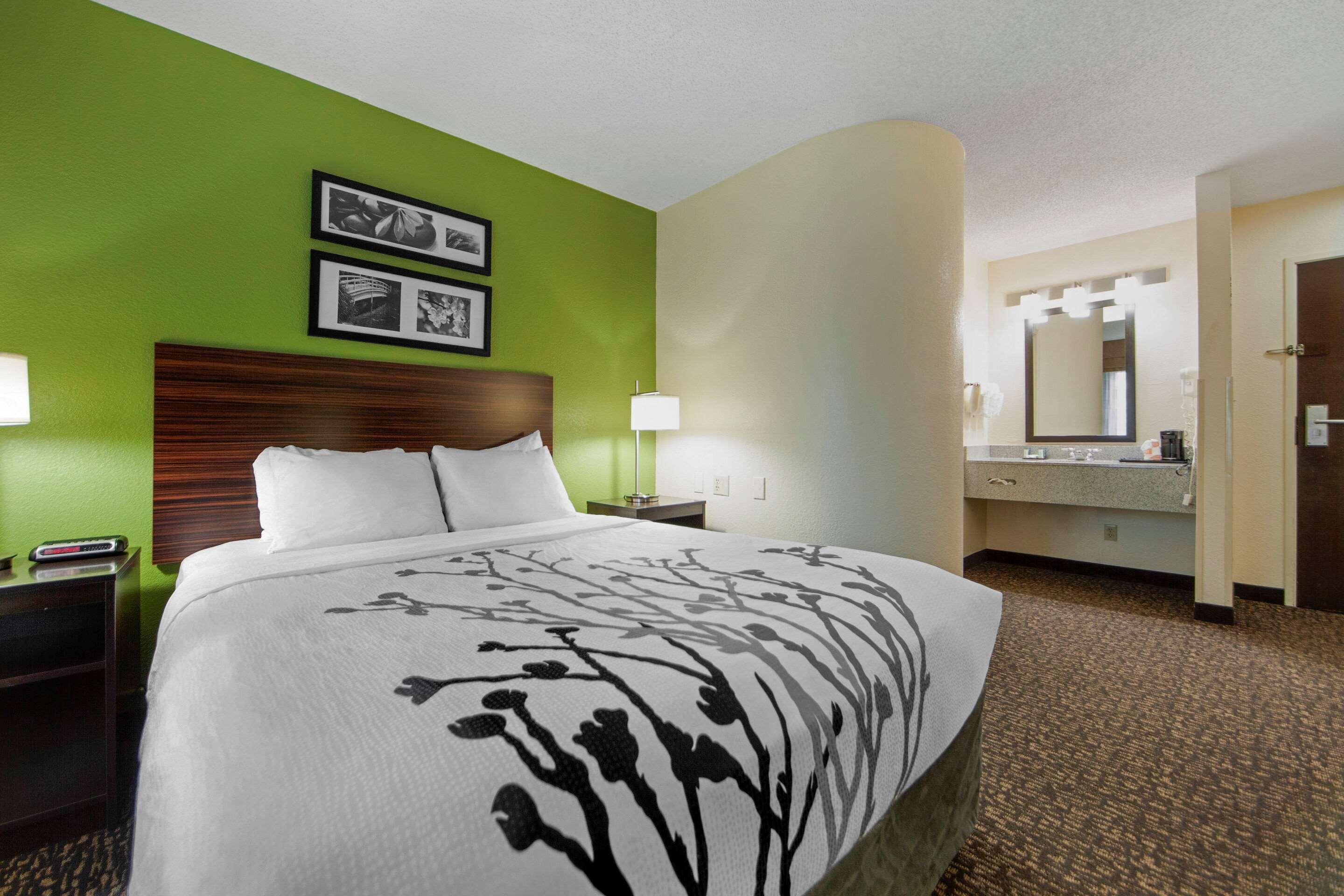 Sleep & Airport Omaha