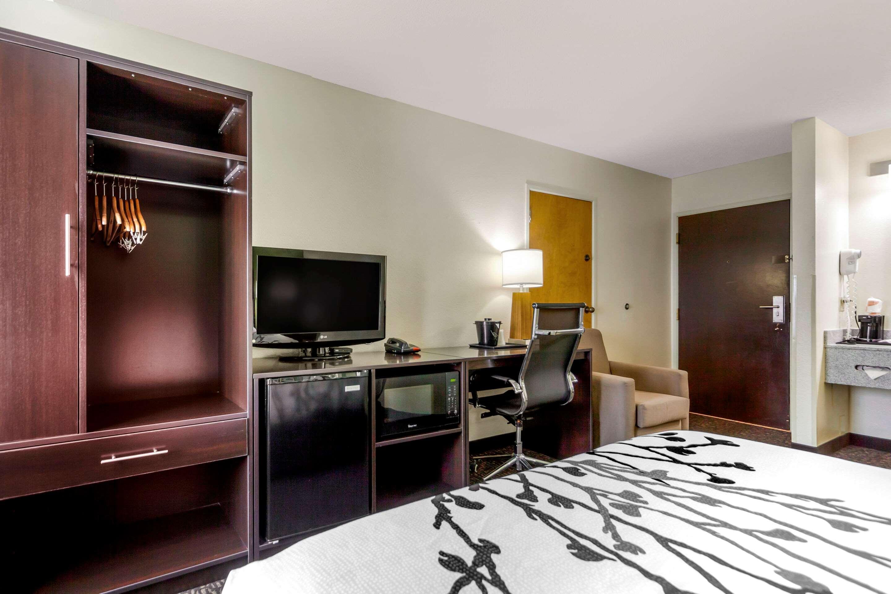 Hotel Sleep & Airport Omaha