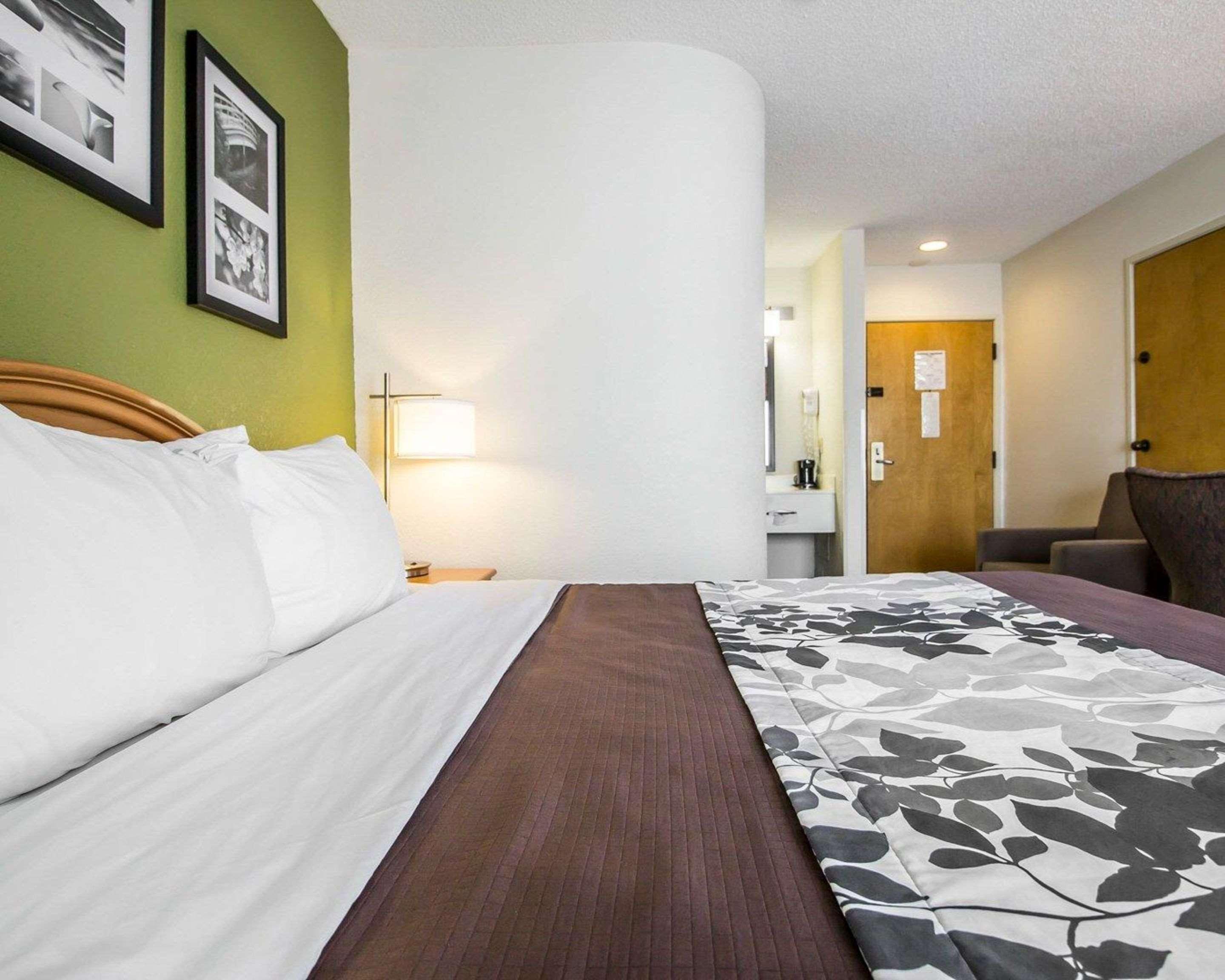 Hotel Sleep & Airport 2*