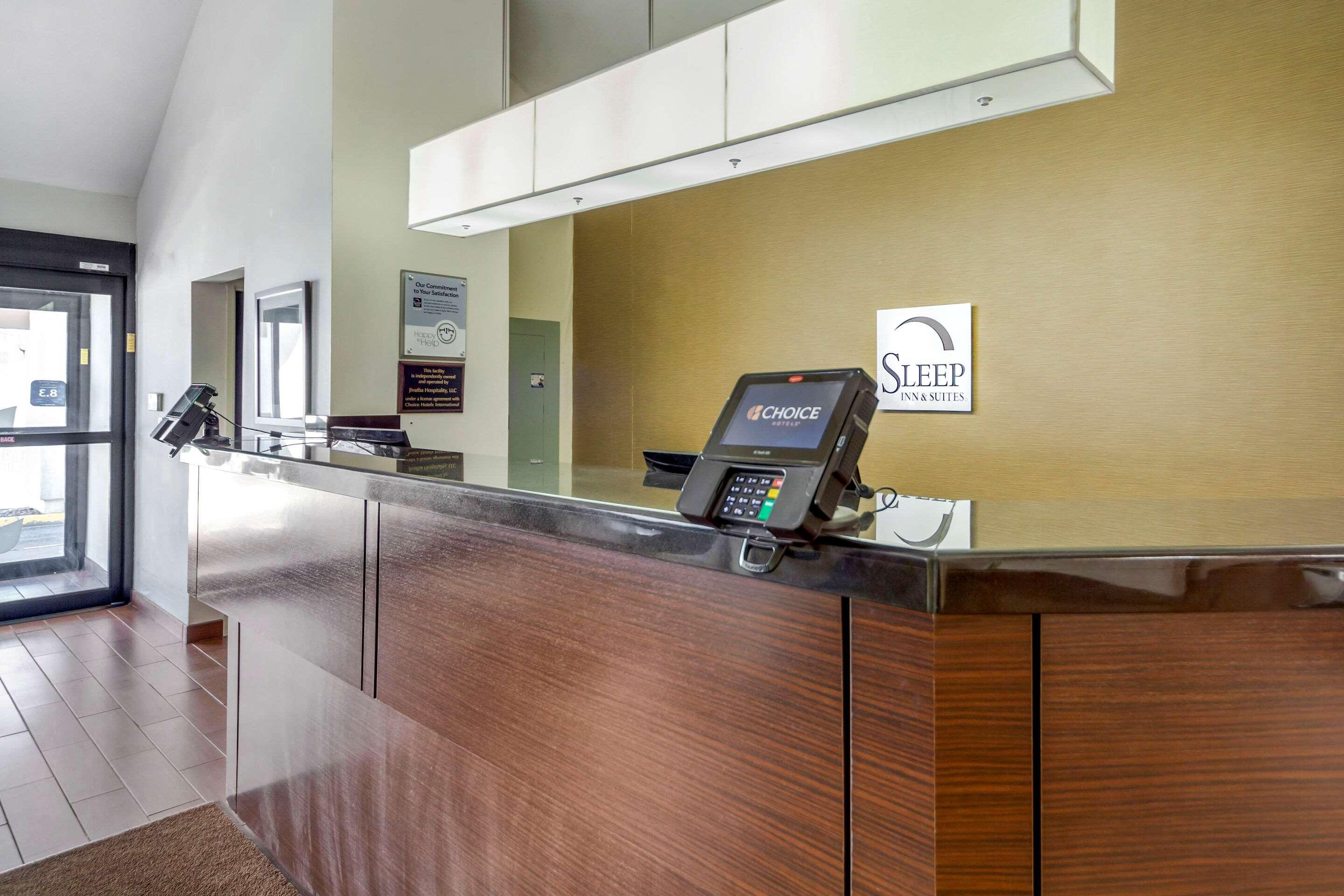 Sleep & Airport Hotel Omaha