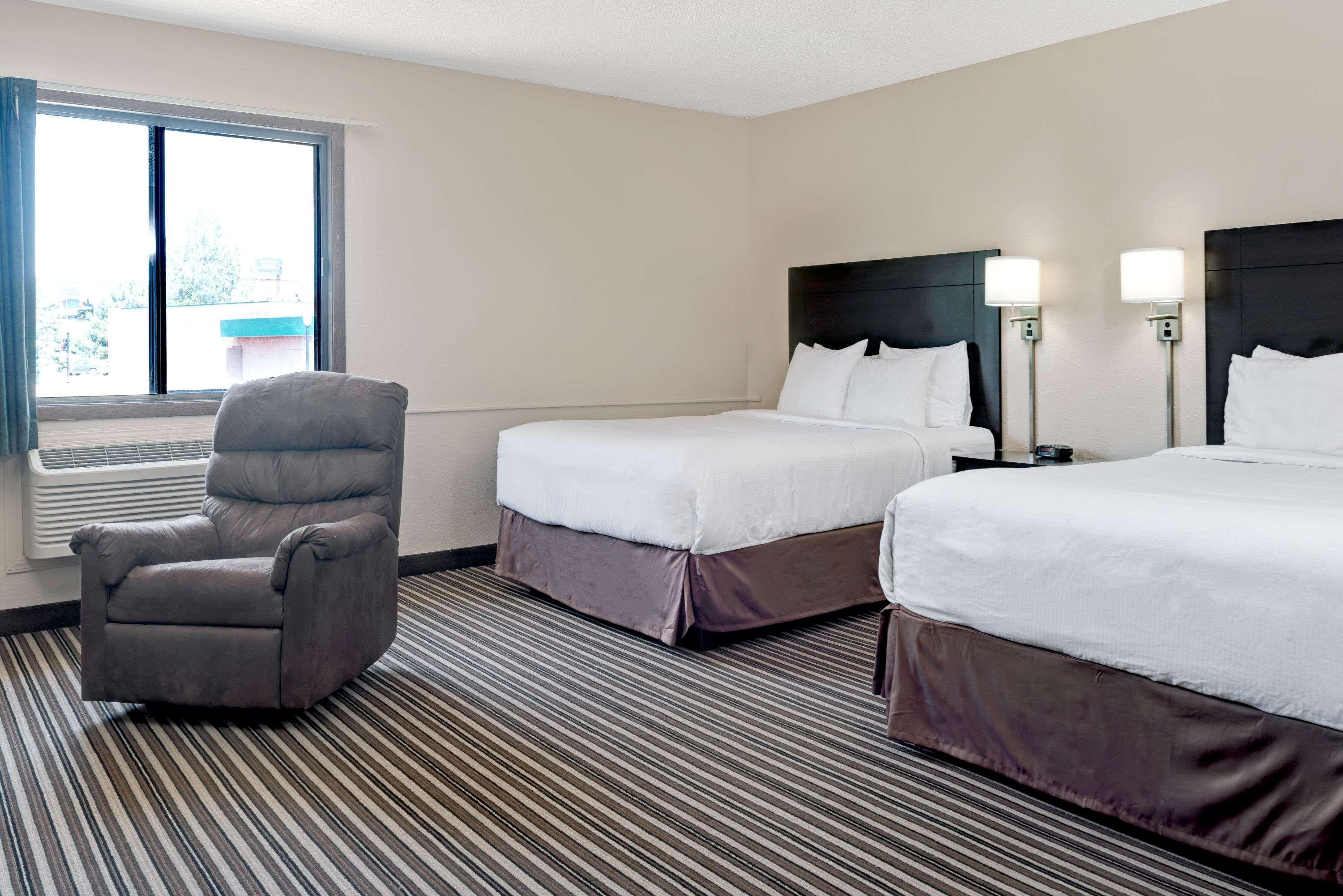 Super 8 By Wyndham I-80 West 2*