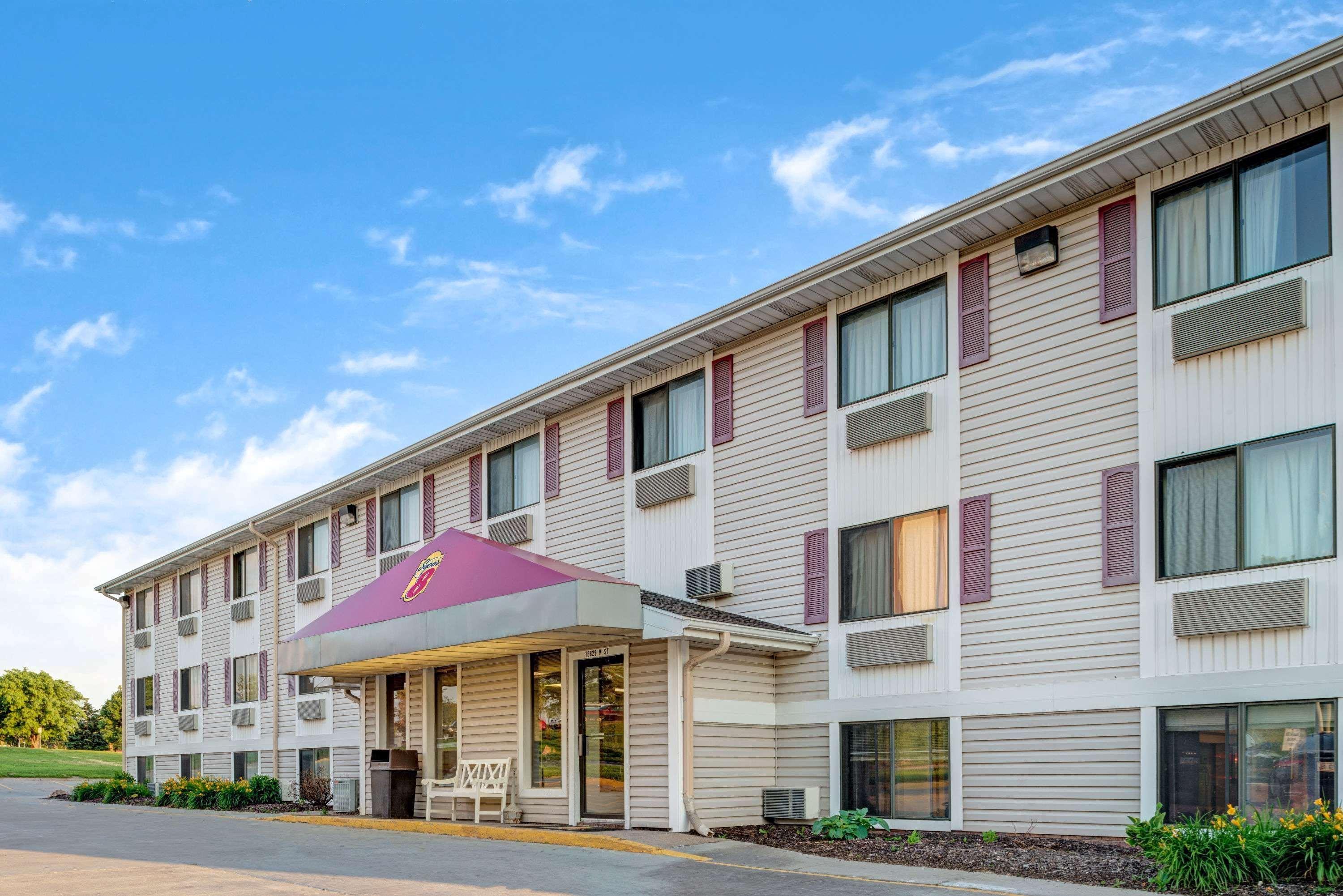 Super 8 By Wyndham I-80 West Hotel 2*