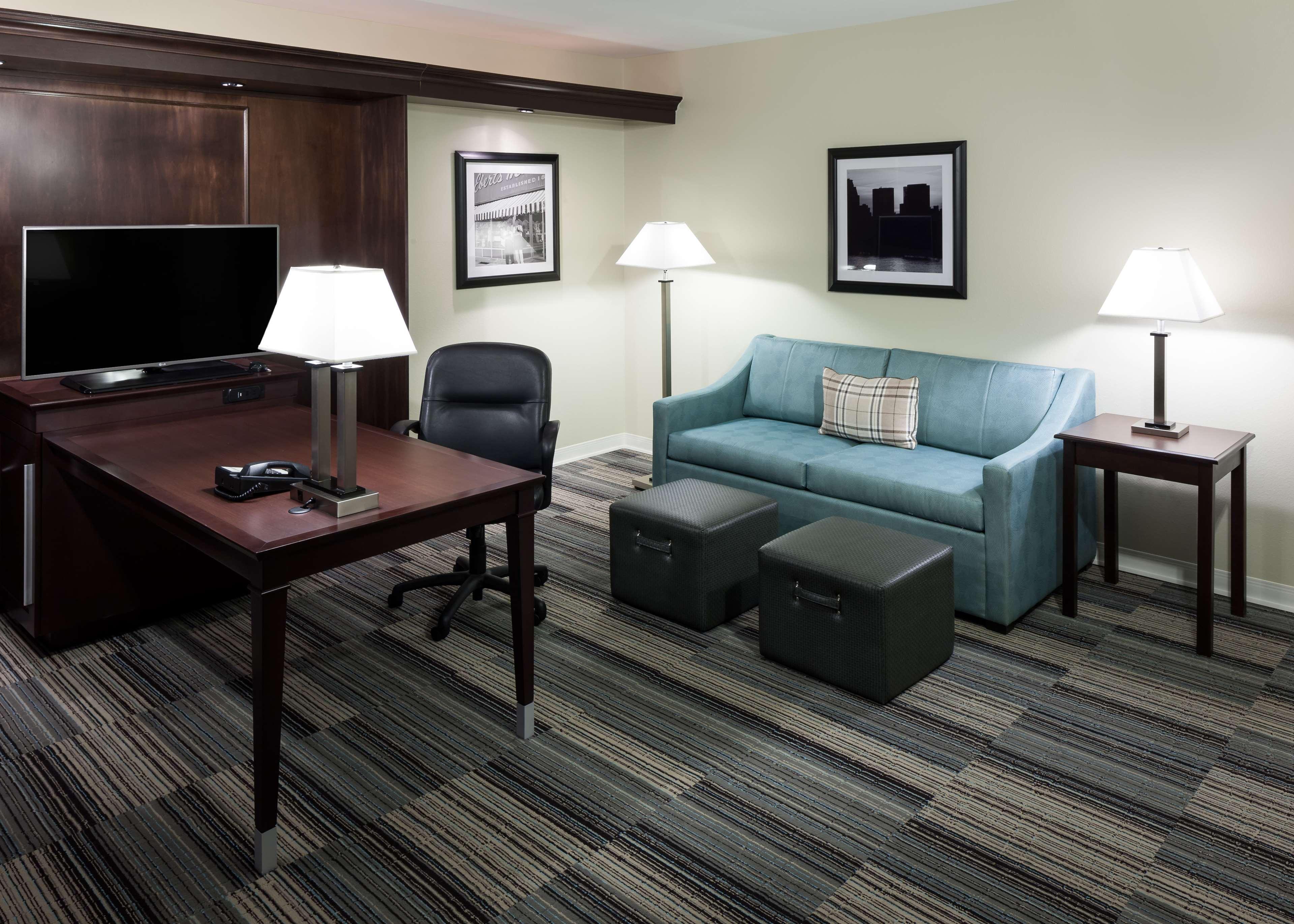 Hotel Hampton & Omaha-downtown