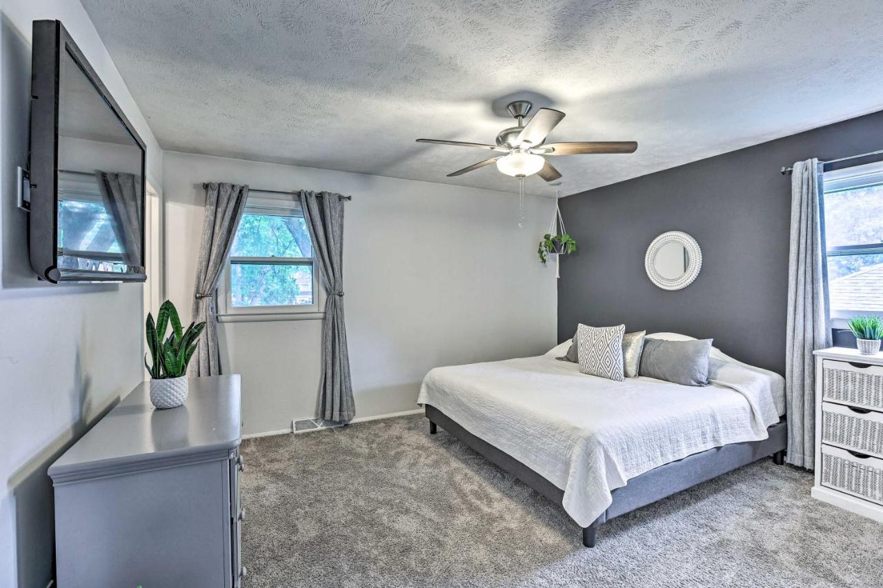 Cozy Walk To Dining, Pets Welcome Holiday home *