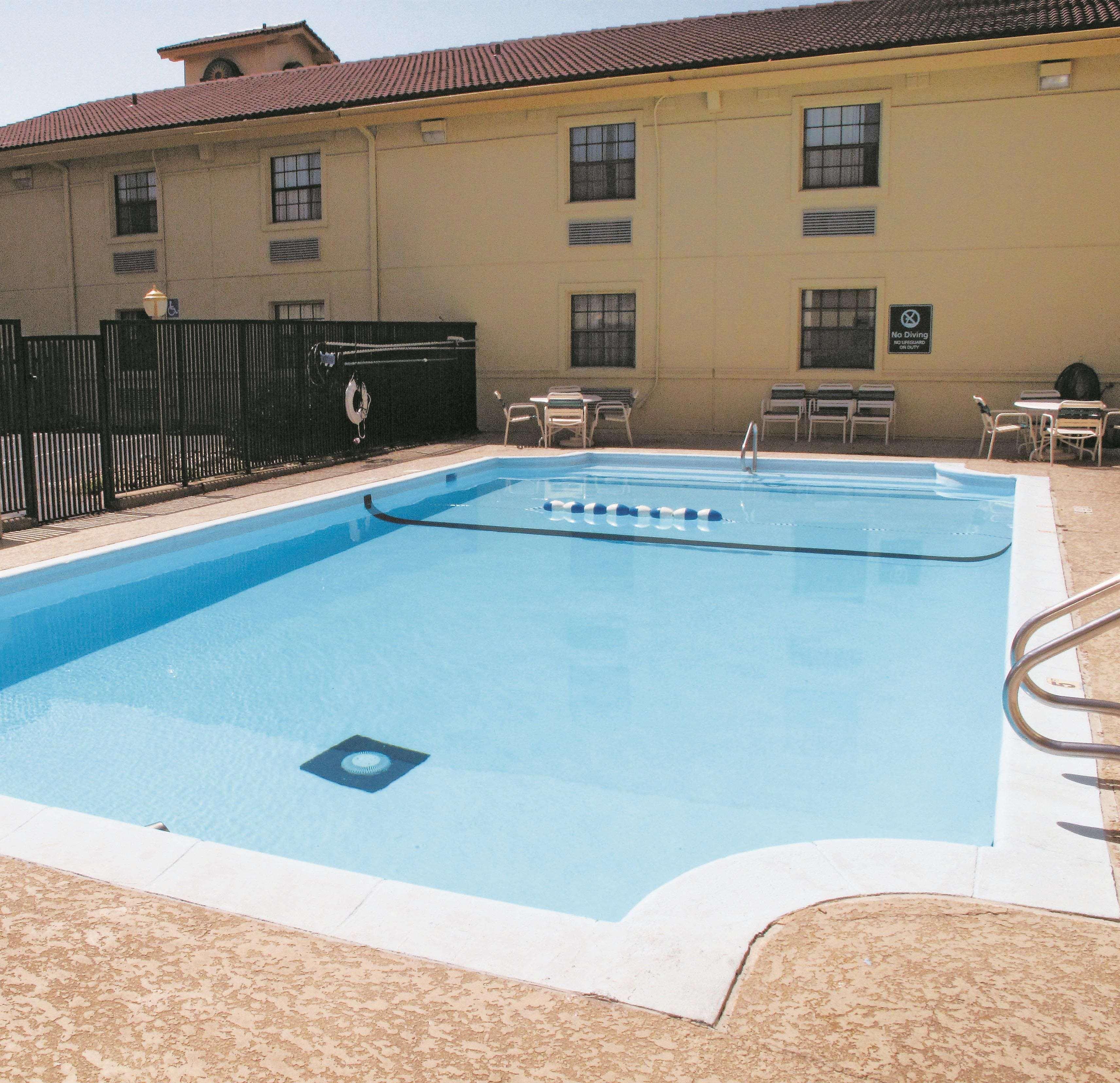 La Quinta By Wyndham West