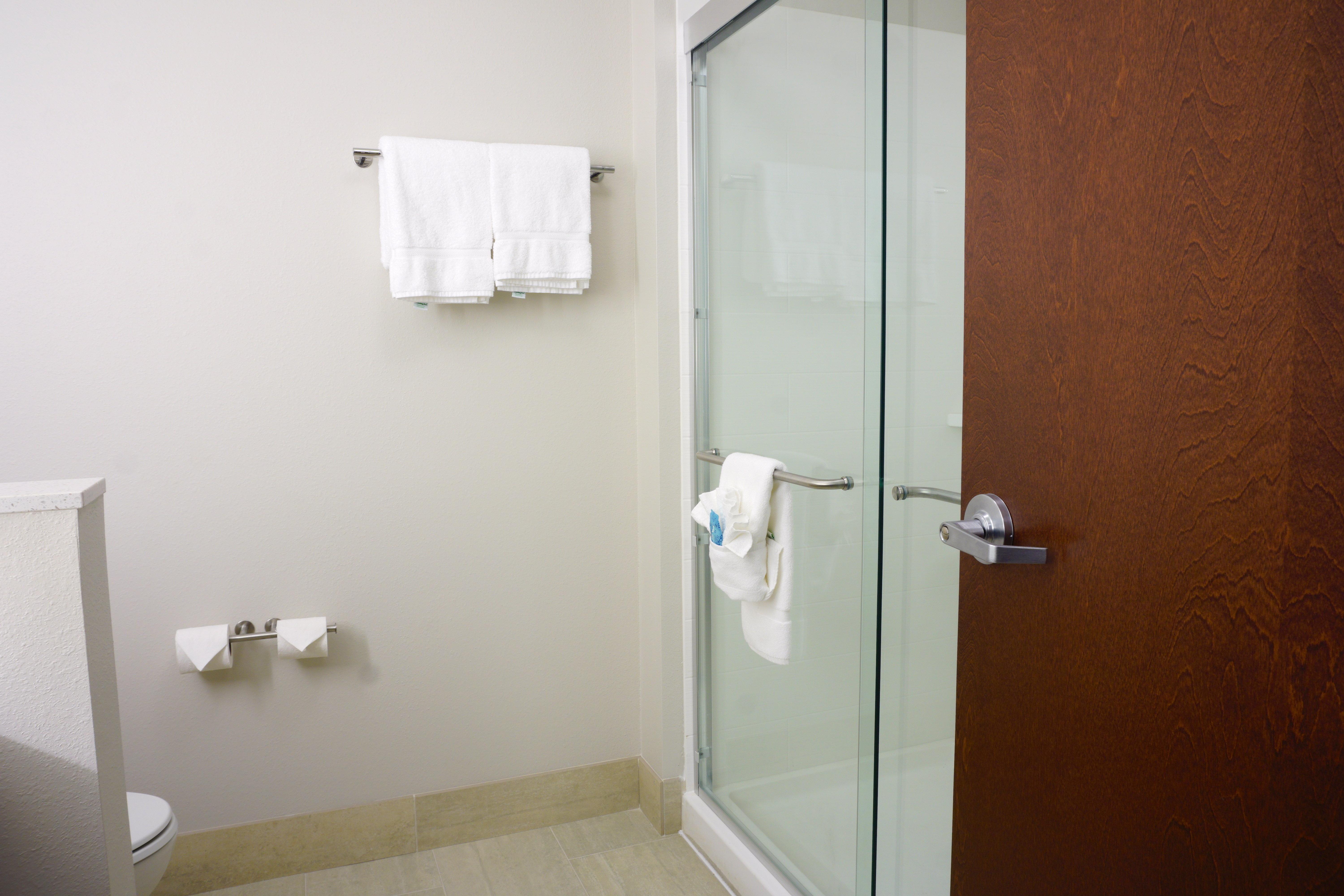 Express & - Millard Area By Ihg