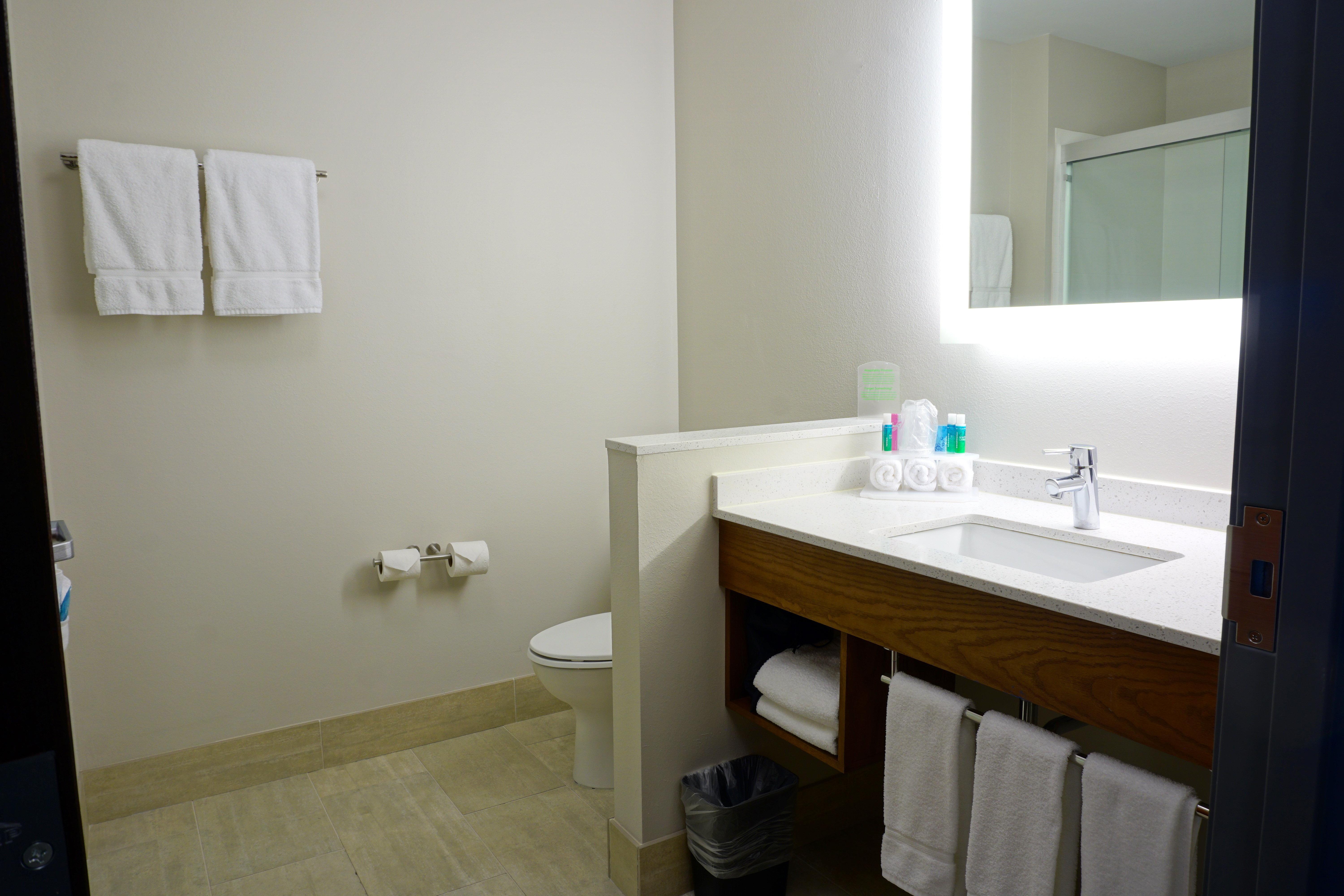 Express & - Millard Area By Ihg 3*