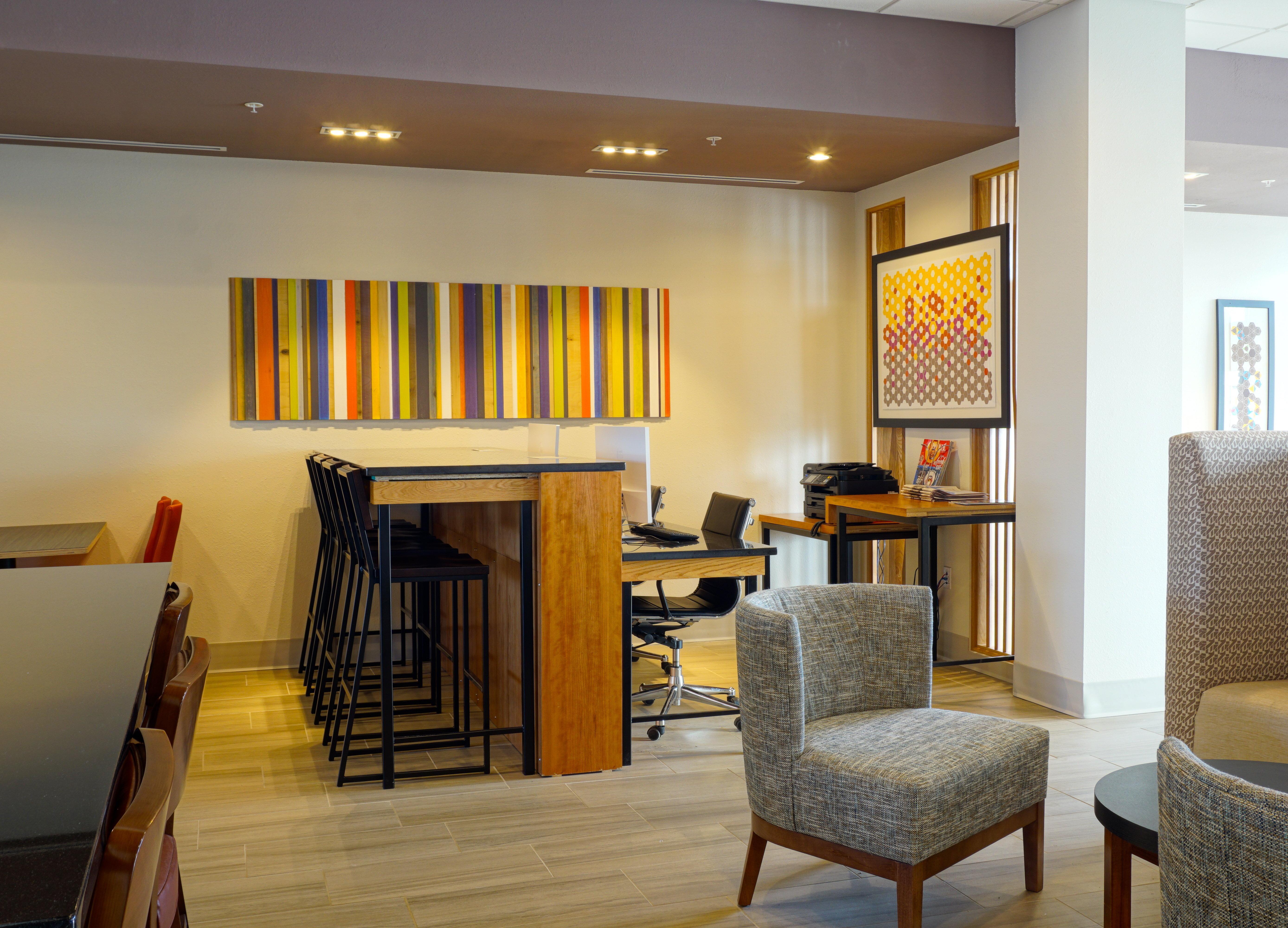 Express & - Millard Area By Ihg 3*