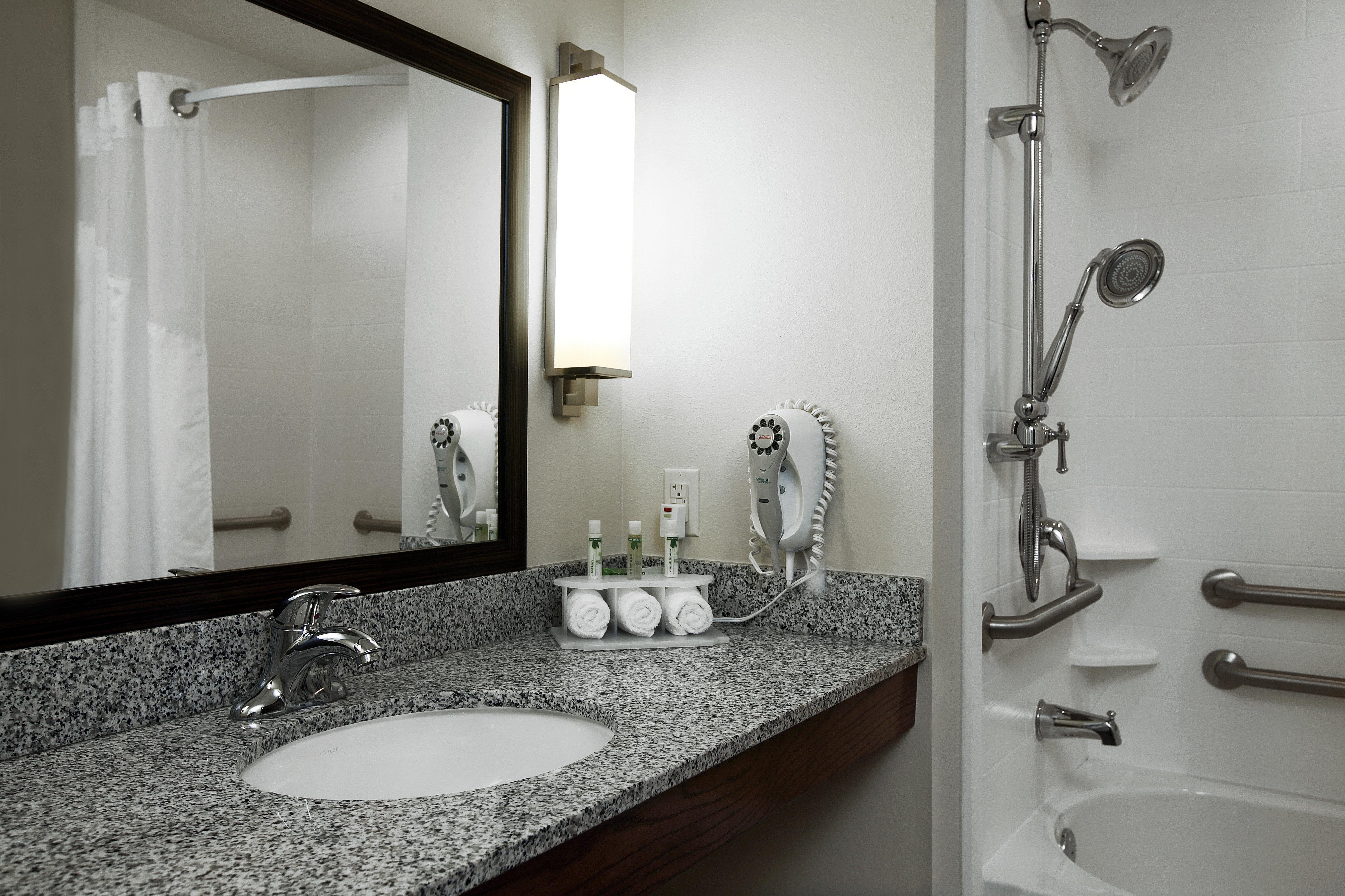 Express & South Ralston Arena By Ihg 2* Omaha