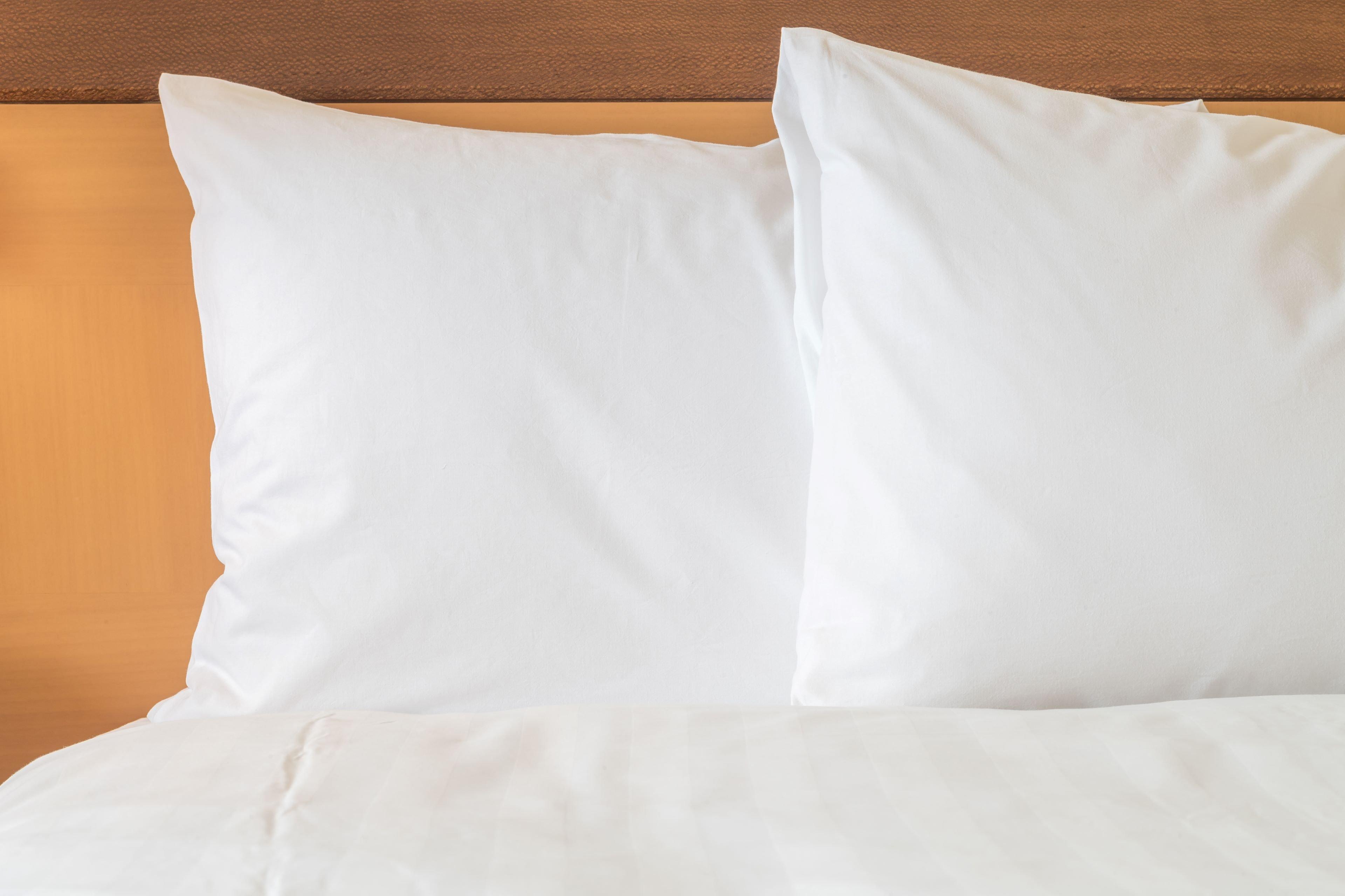 Express & - Downtown - Airport By Ihg Hotel