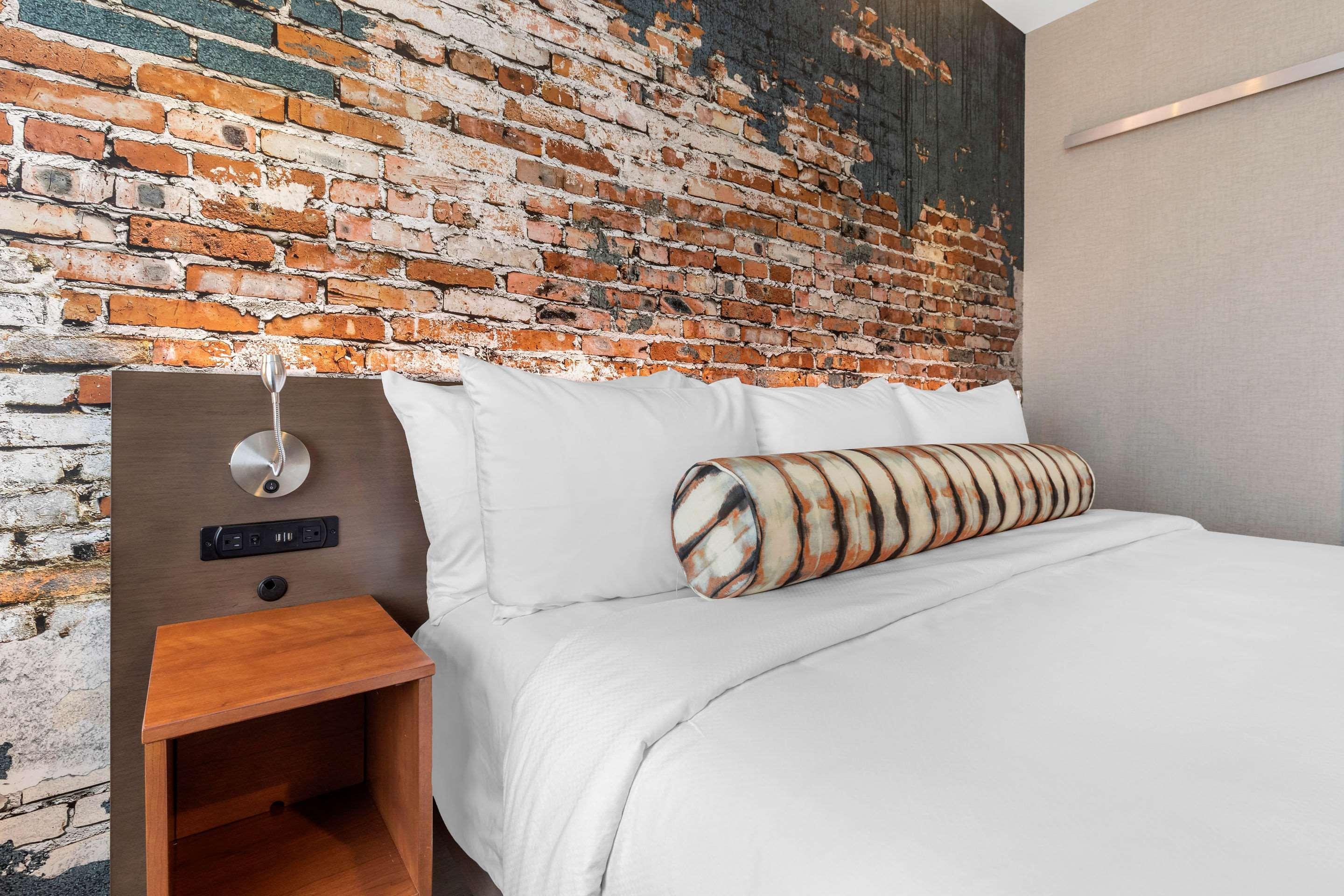 Cambria Downtown Hotel