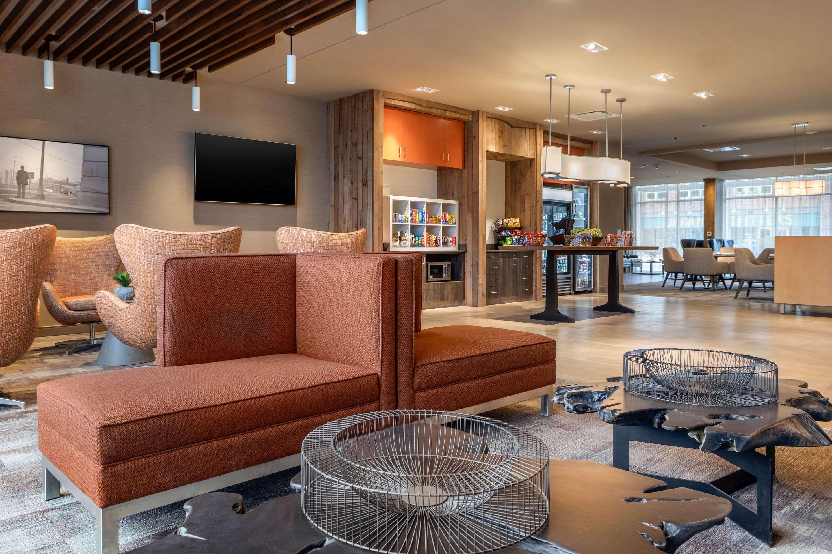 Cambria Downtown Hotel 3*