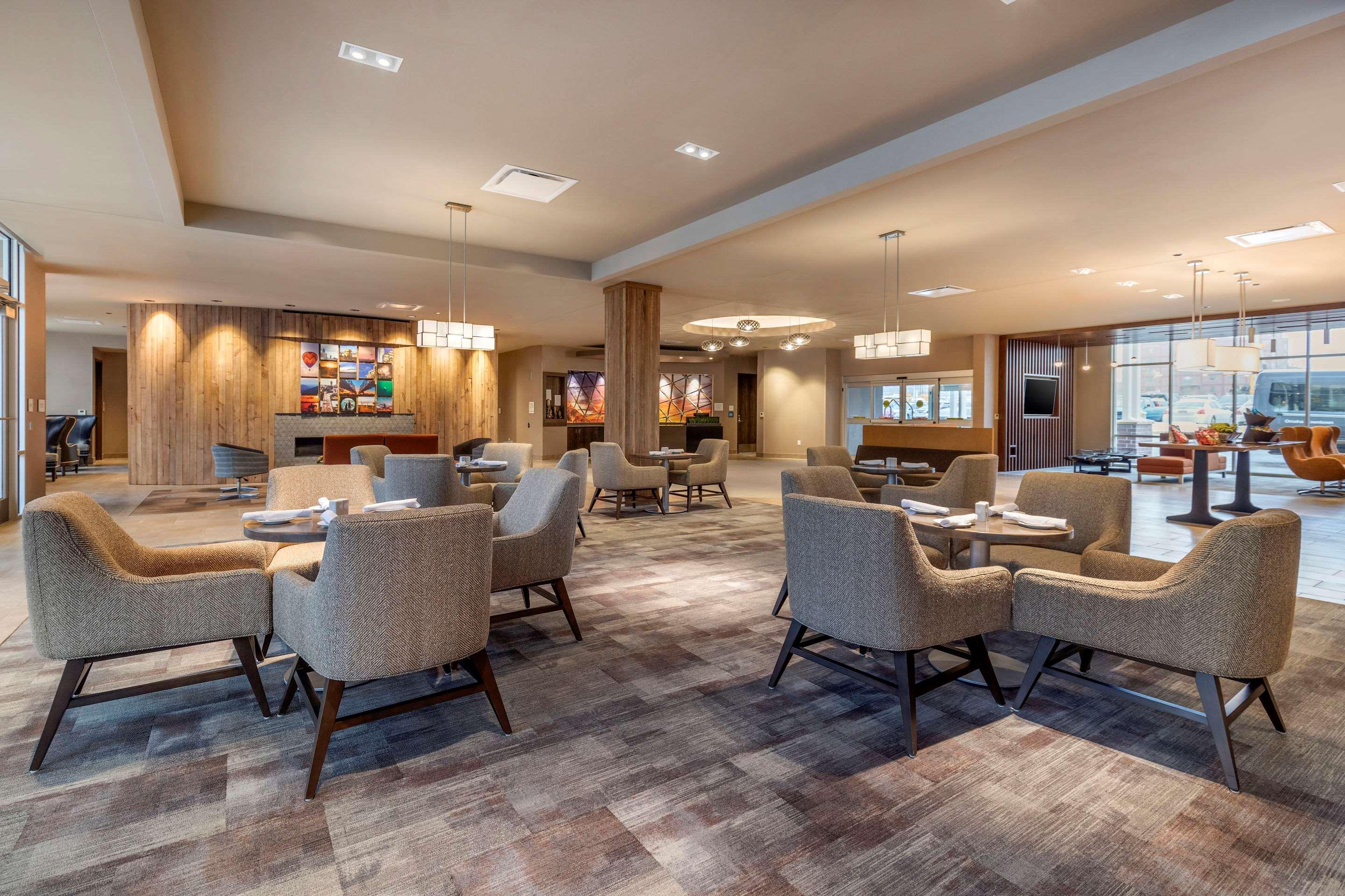 Cambria Downtown 3*