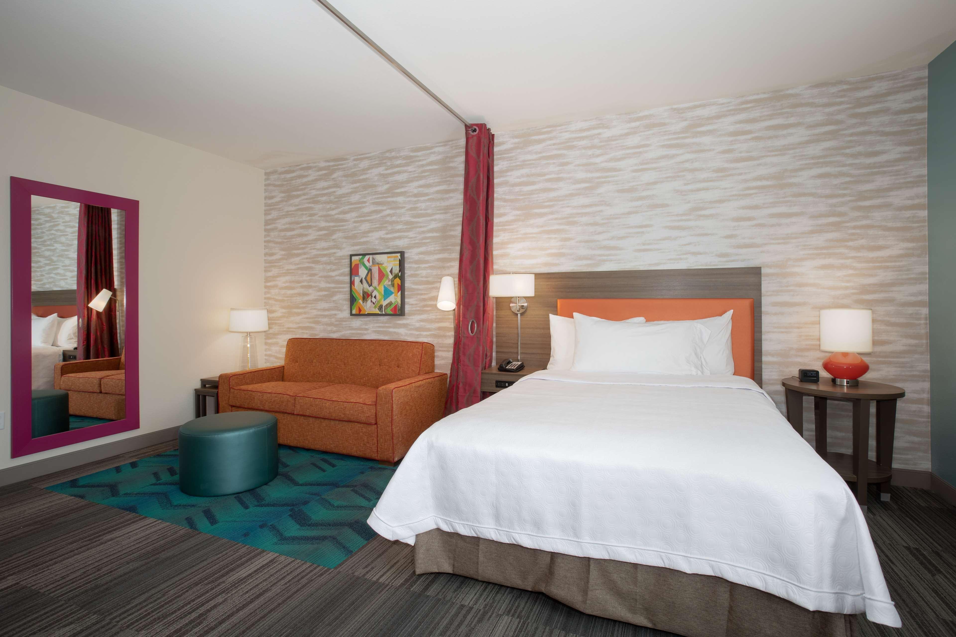 Hotel Home2 By Hilton Un Medical Ctr Area
