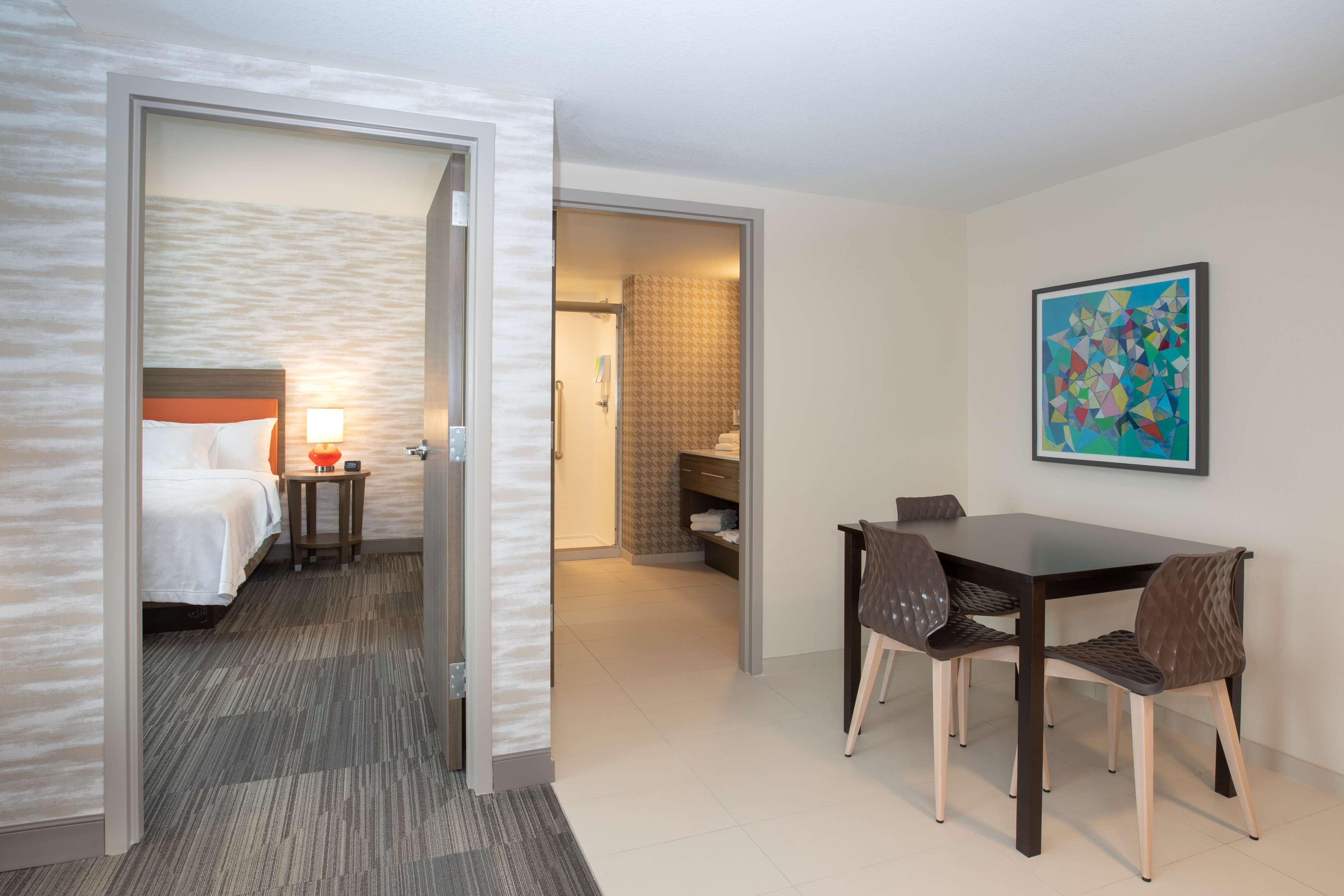 Hotel Home2 By Hilton Un Medical Ctr Area Omaha