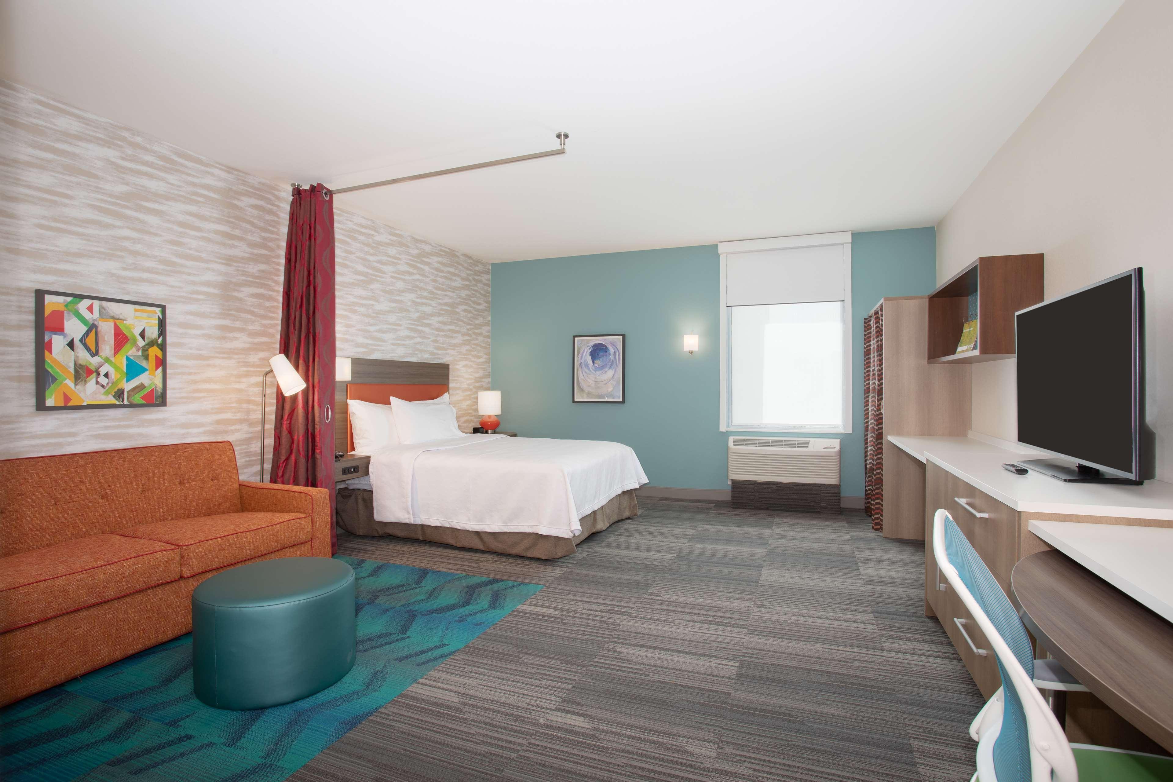 Home2 By Hilton Un Medical Ctr Area Hotel 3*