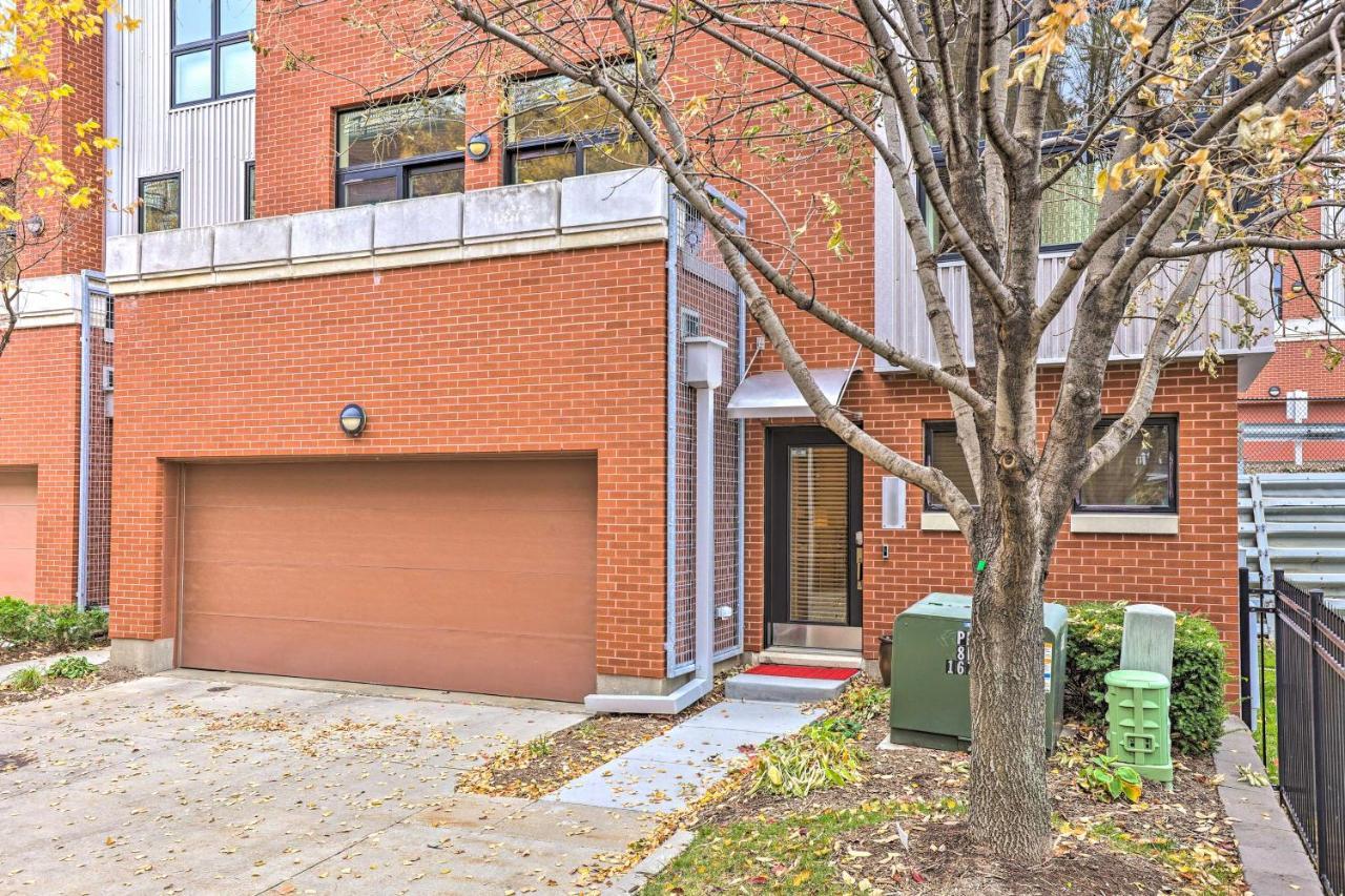 Apartment Downtown With Rooftop Patio And Views!