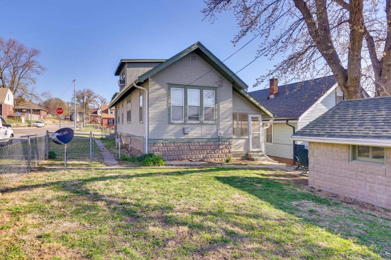 Quaint Less Than 5 Mi To Downtown! Holiday home Omaha
