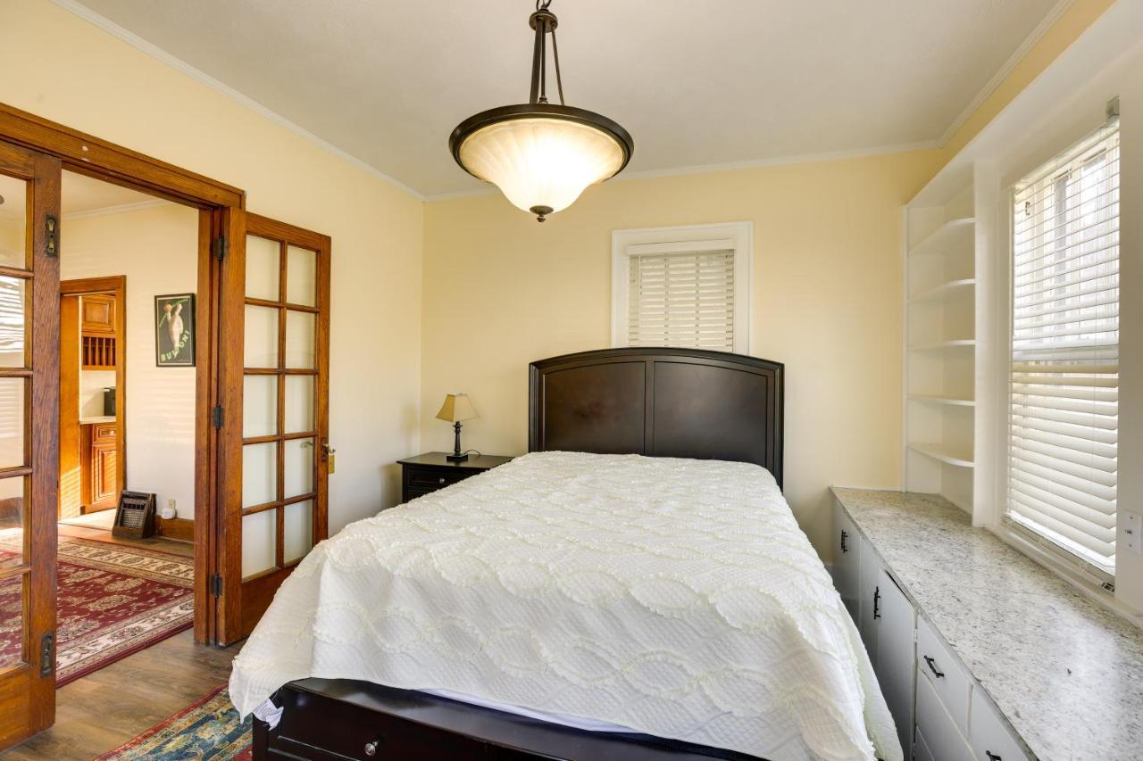 Quaint Less Than 5 Mi To Downtown! Holiday home Omaha