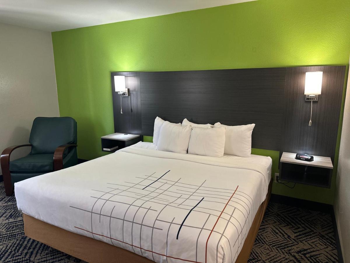 La Quinta By Wyndham Southwest Omaha