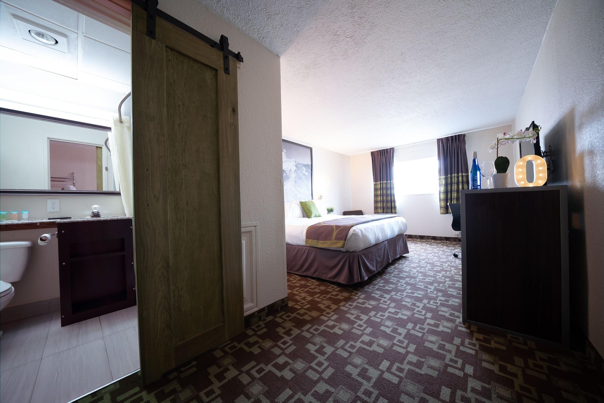Hotel 402
