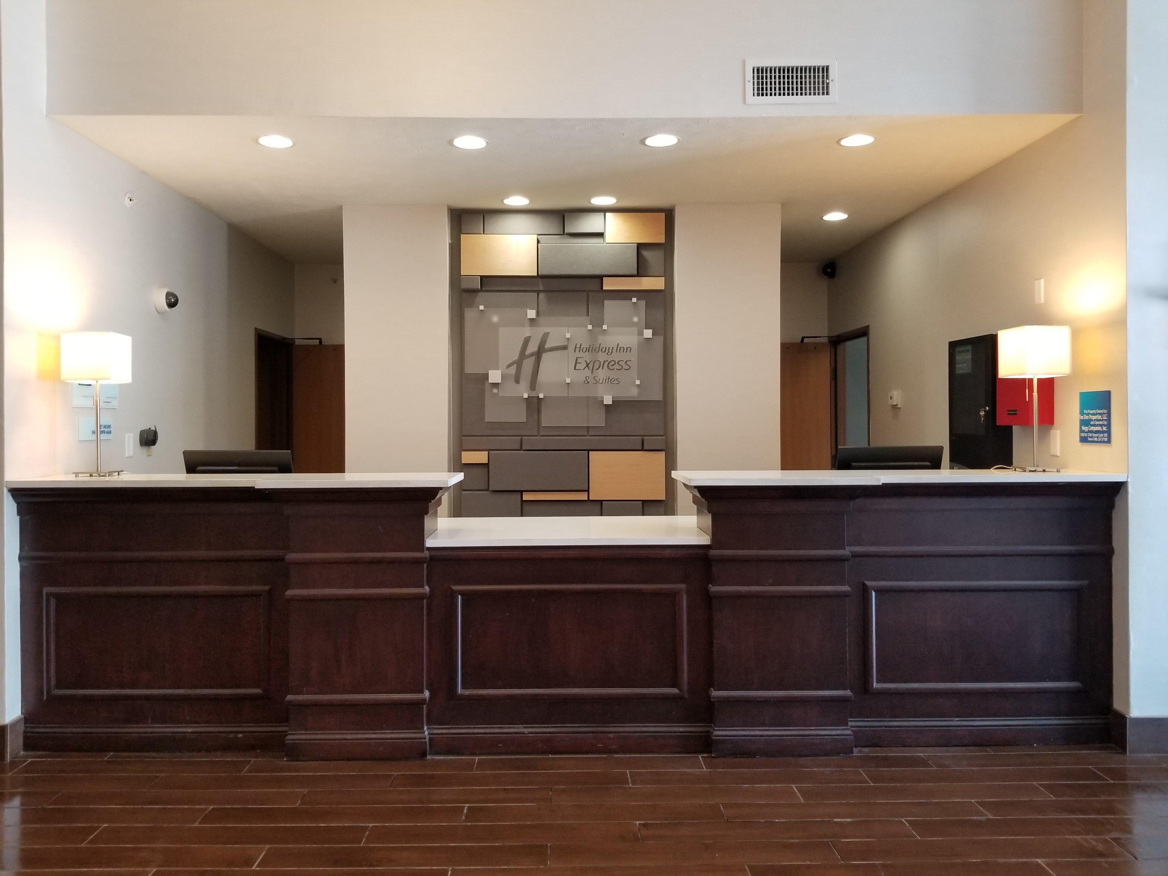 Express & West By Ihg Hotel Omaha