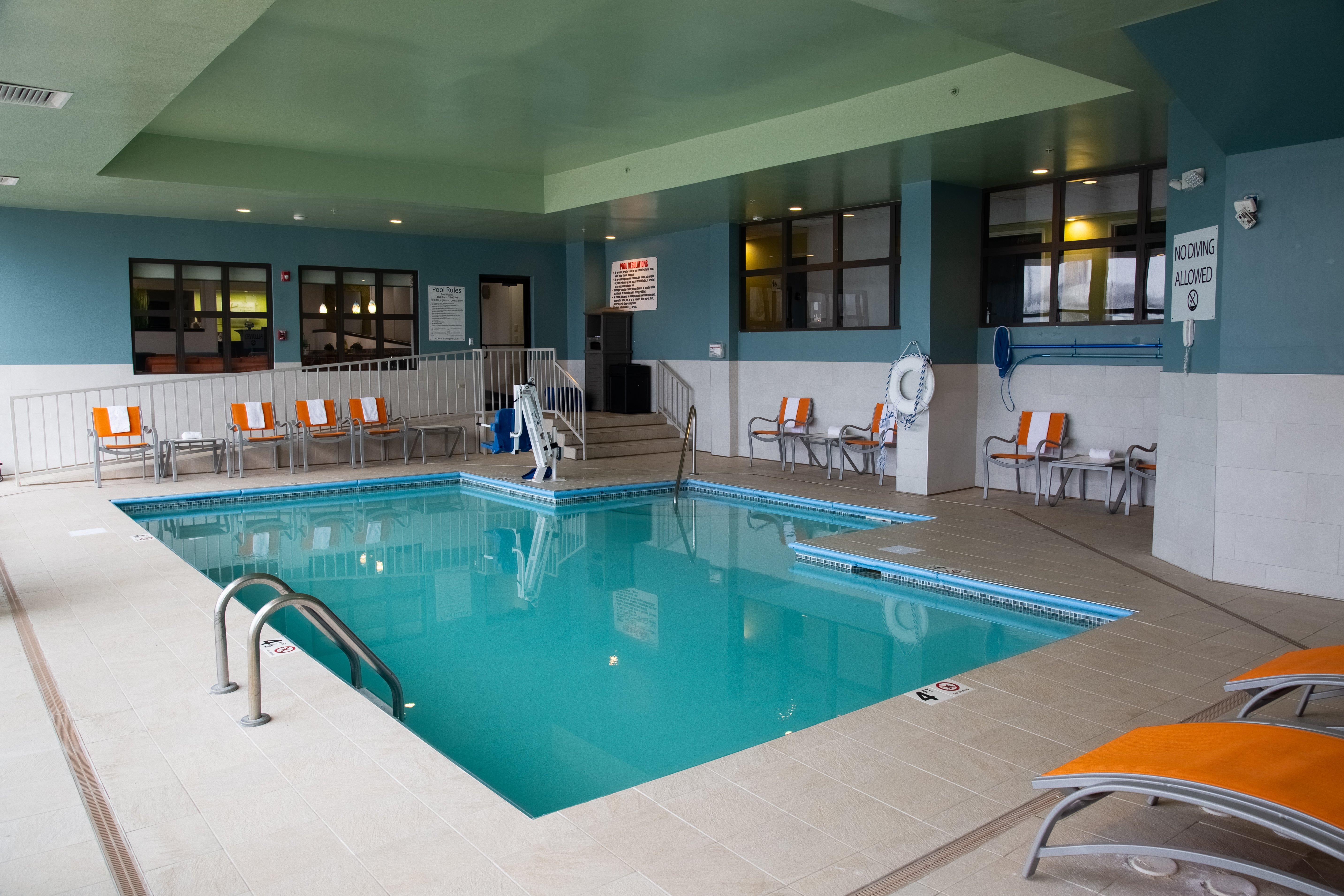 Express & By Ihg 3*