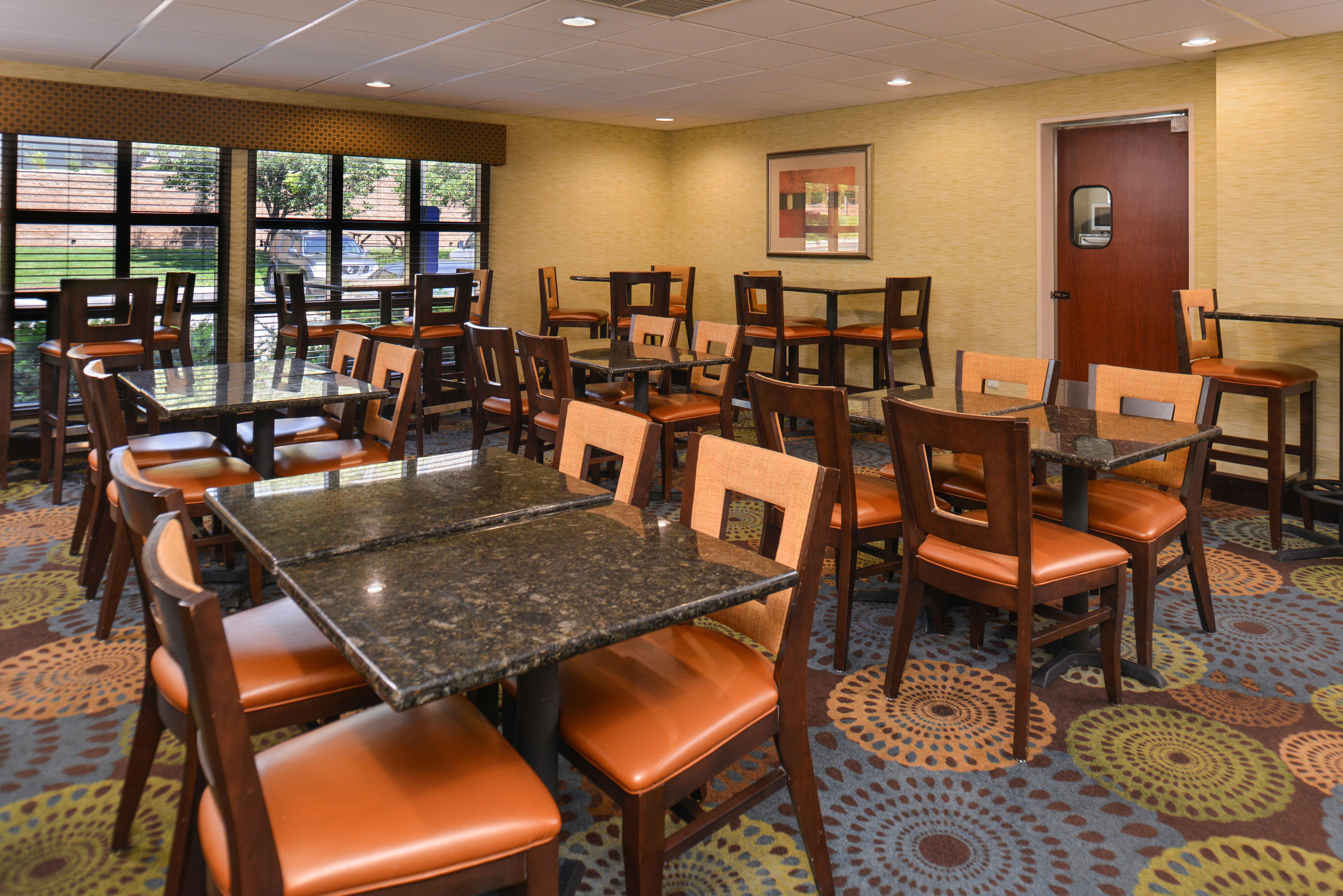 Express & By Ihg Omaha