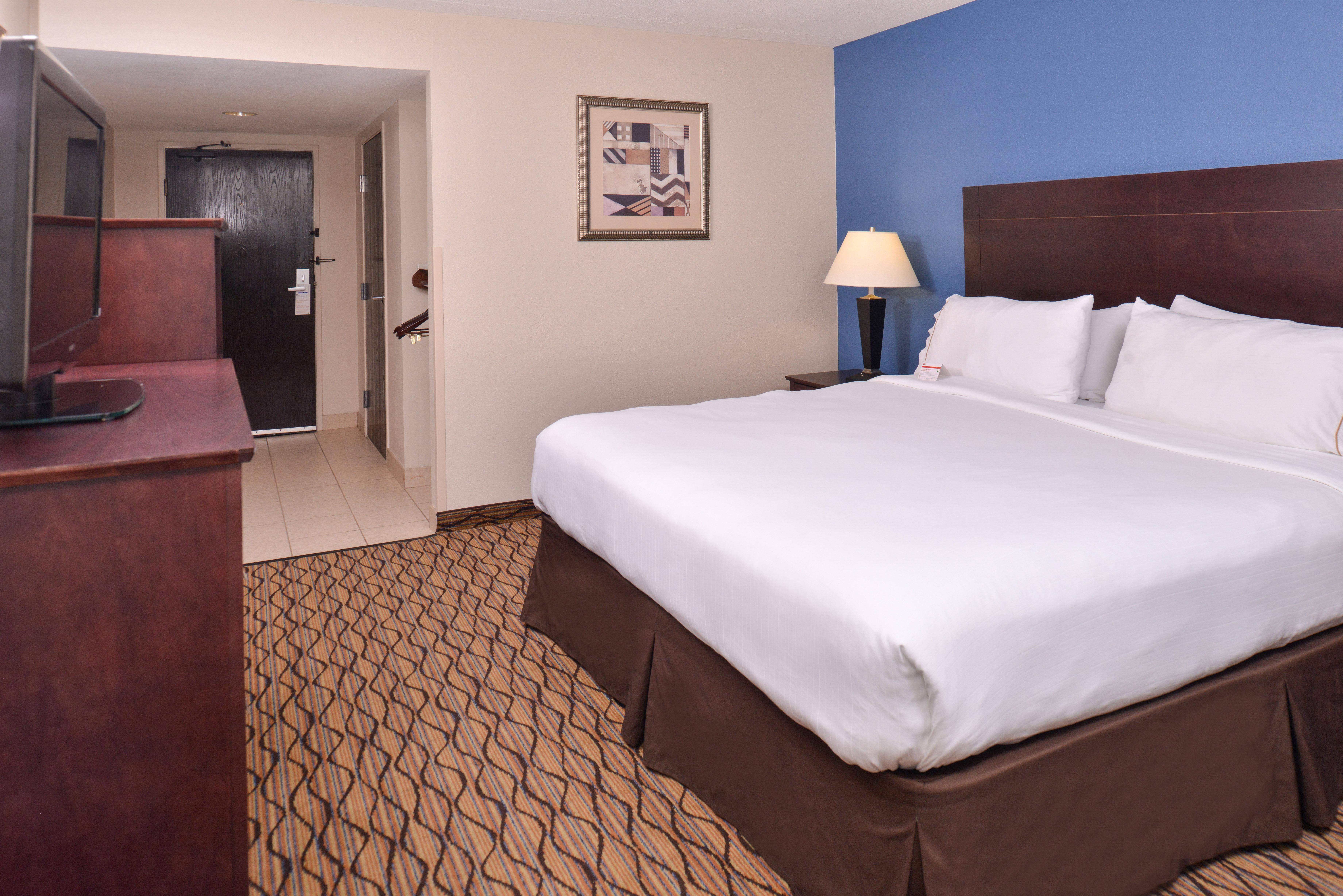 Express & By Ihg 3* Omaha