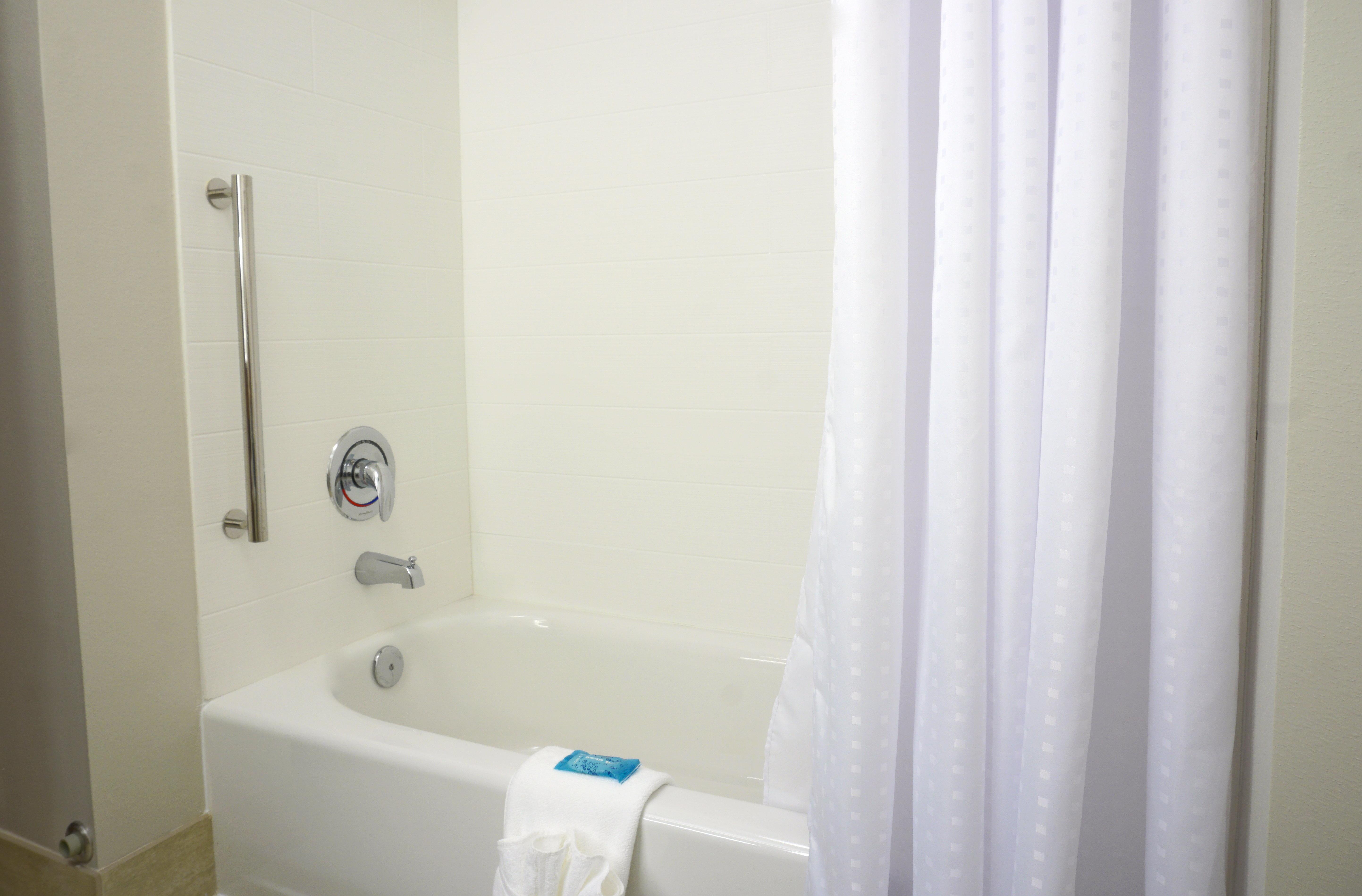 Express & - Millard Area By Ihg Hotel Omaha