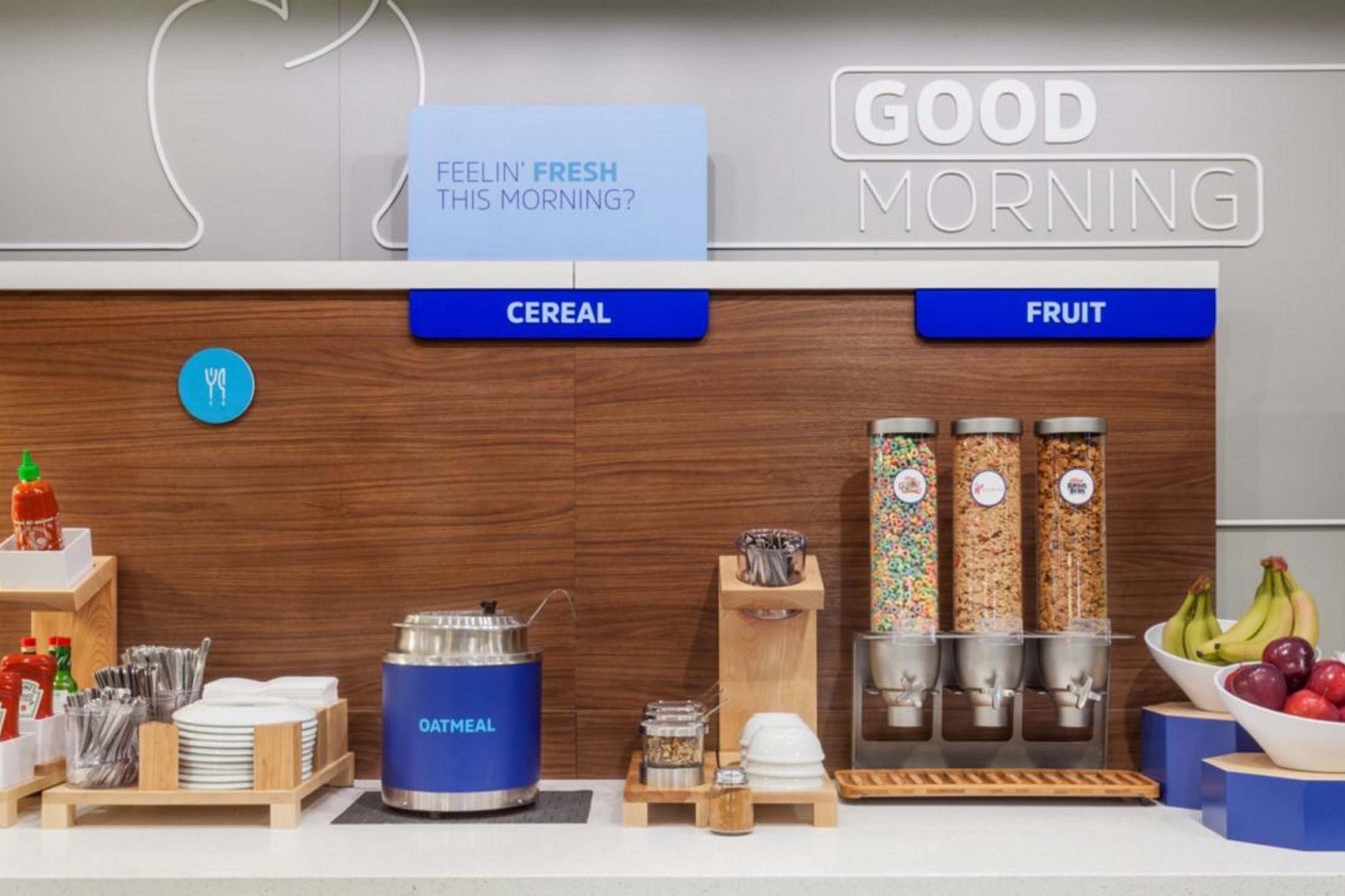 Express & - Millard Area By Ihg