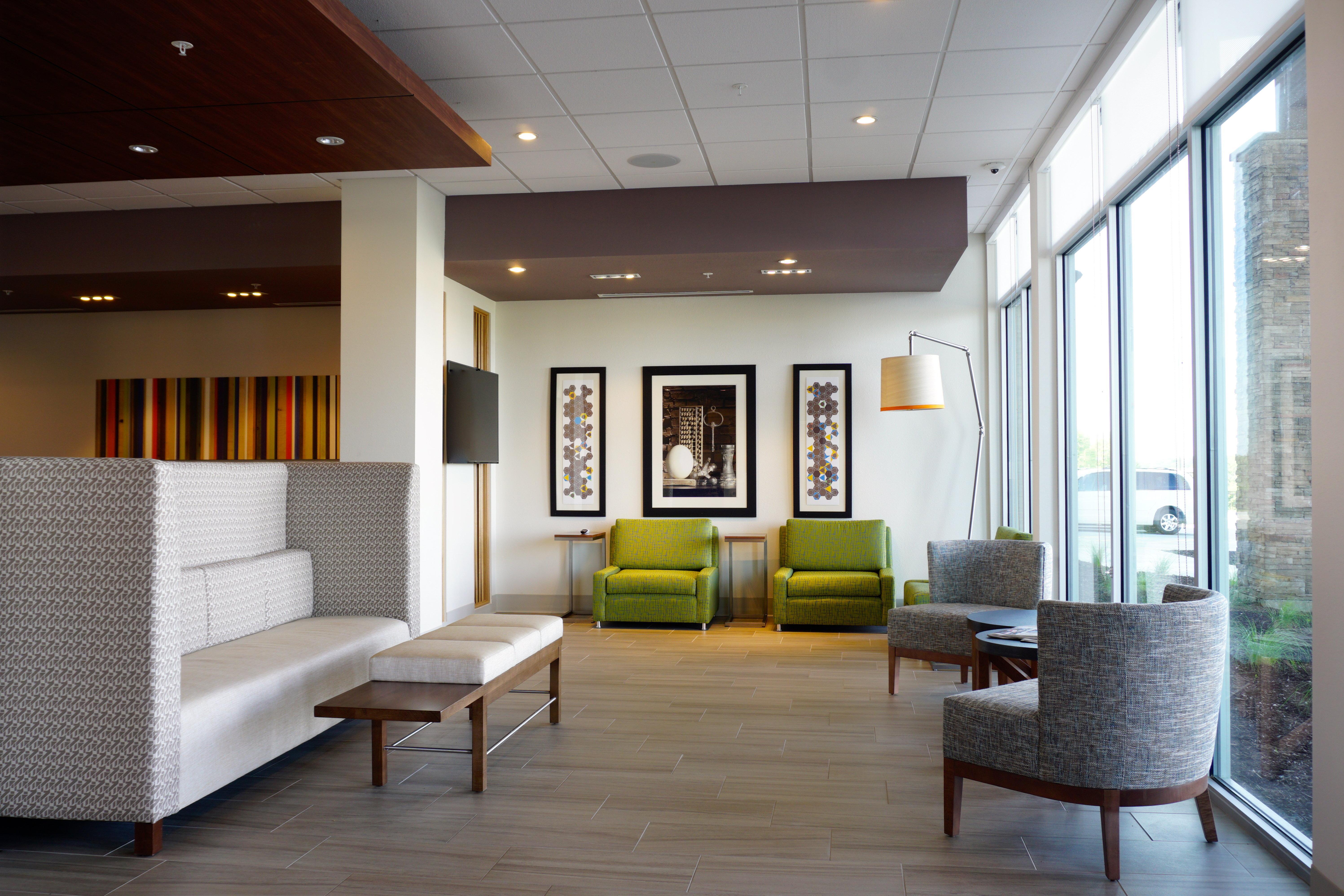 Hotel Express & - Millard Area By Ihg Omaha