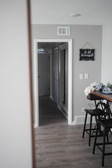 Apartment 1 Bedroom Stylish Oasis Omaha