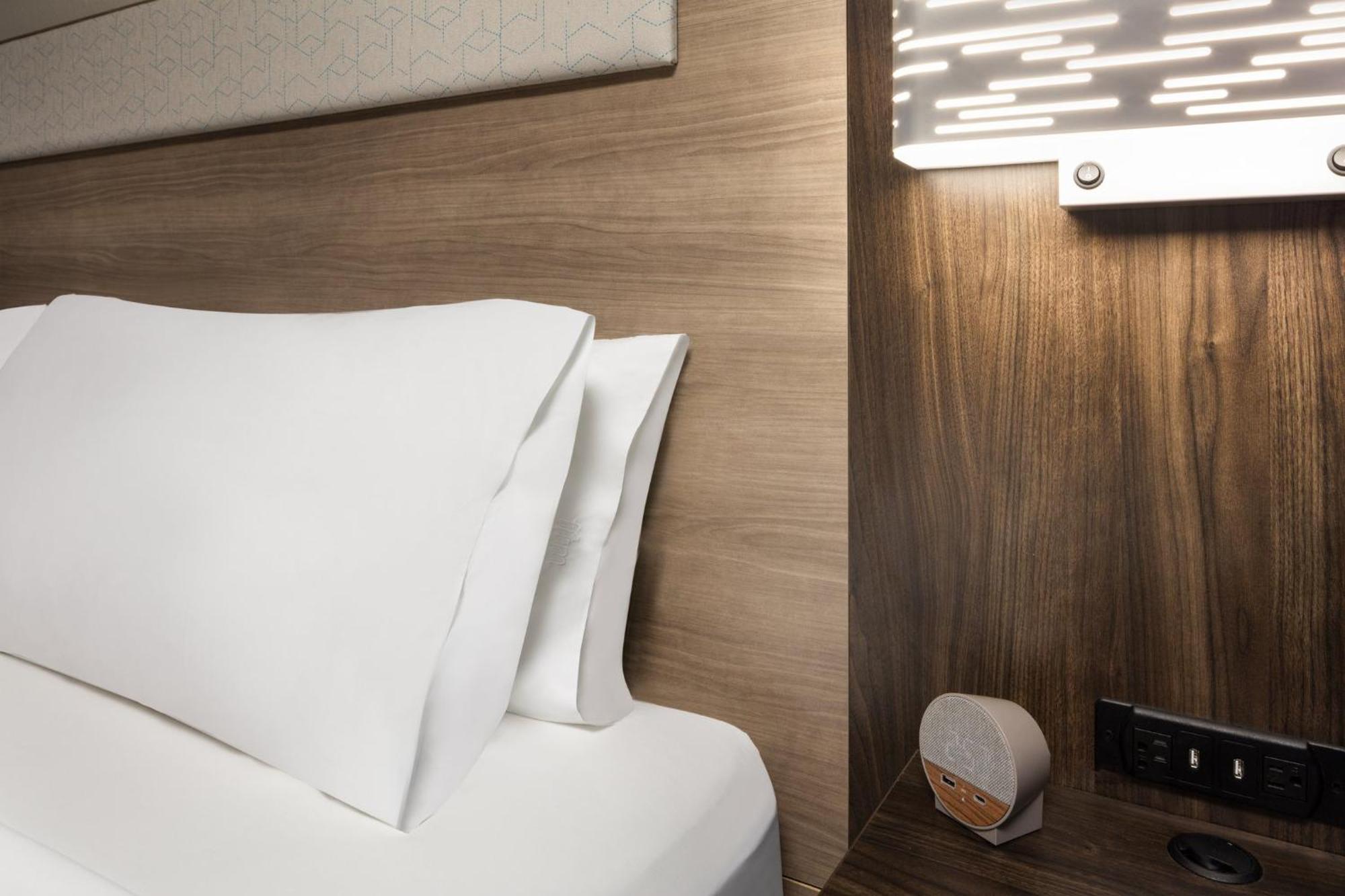 Express & Cherry Hills By Ihg Omaha