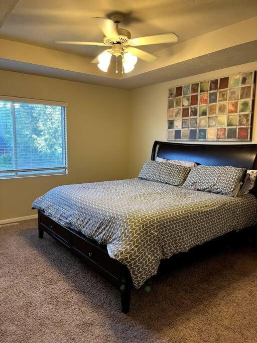 Cheerful 3 Bd With Easy Access To Interstate! Omaha