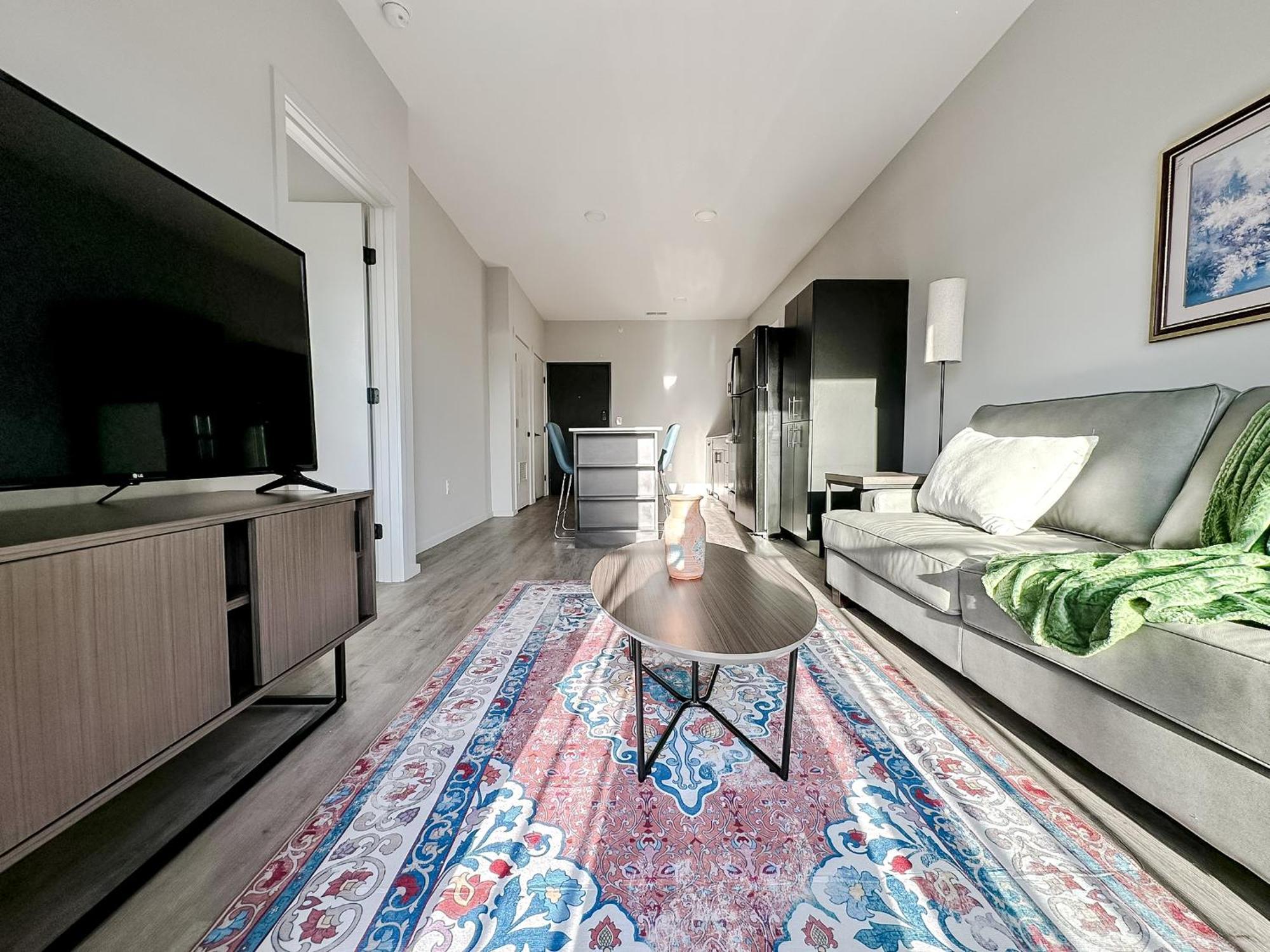 Sleepover 1bd 1ba