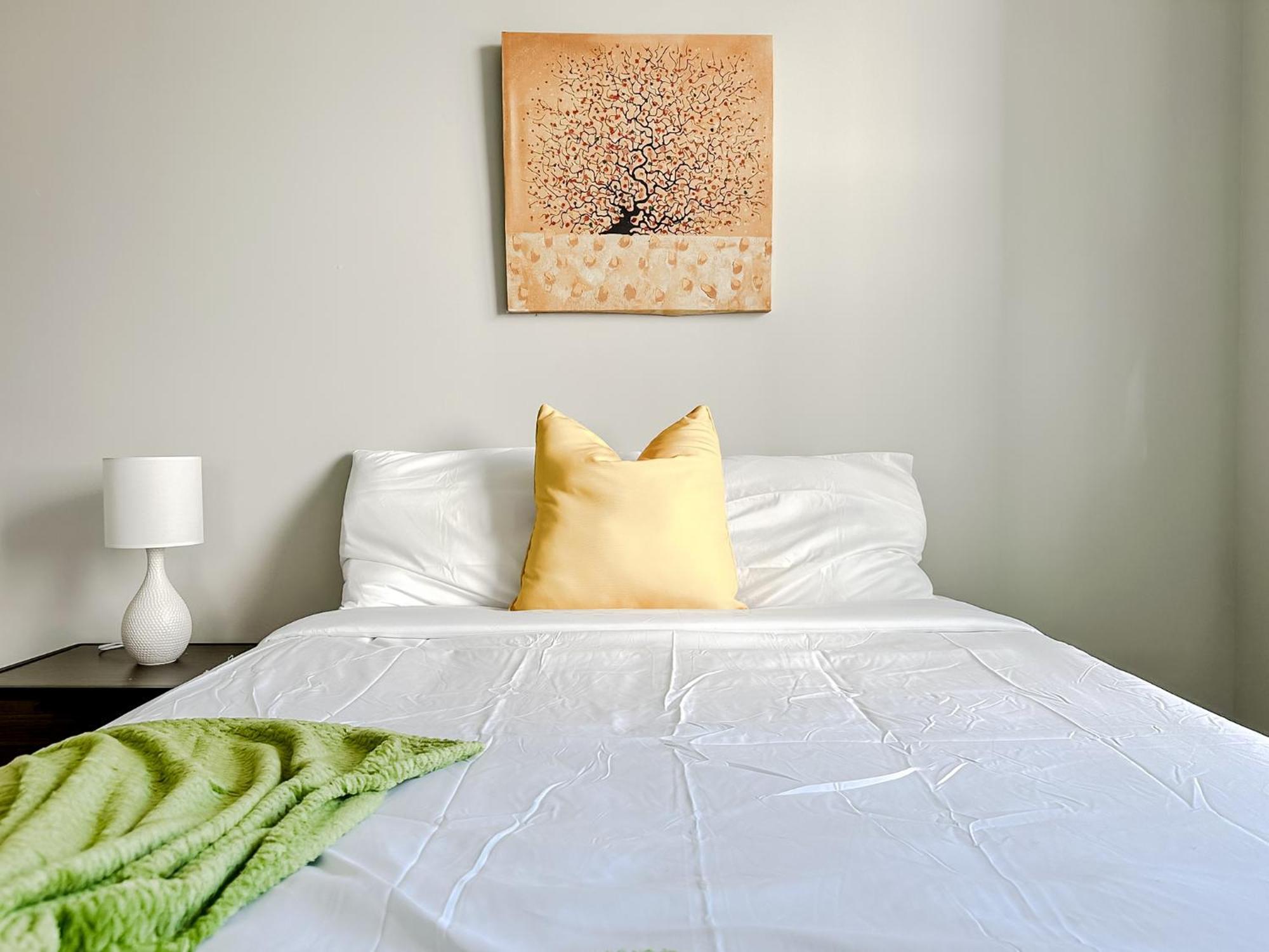 Sleepover 1bd 1ba