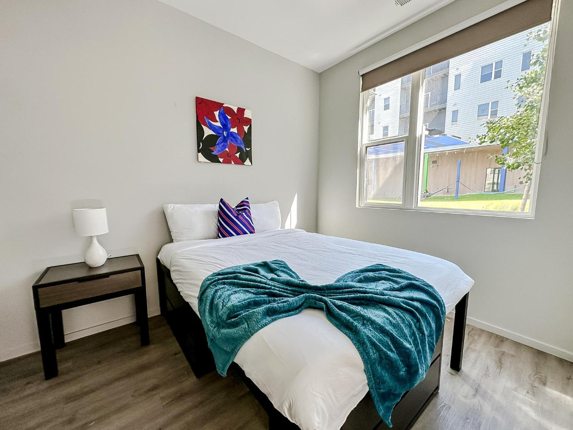 Sleepover 1bd 1ba