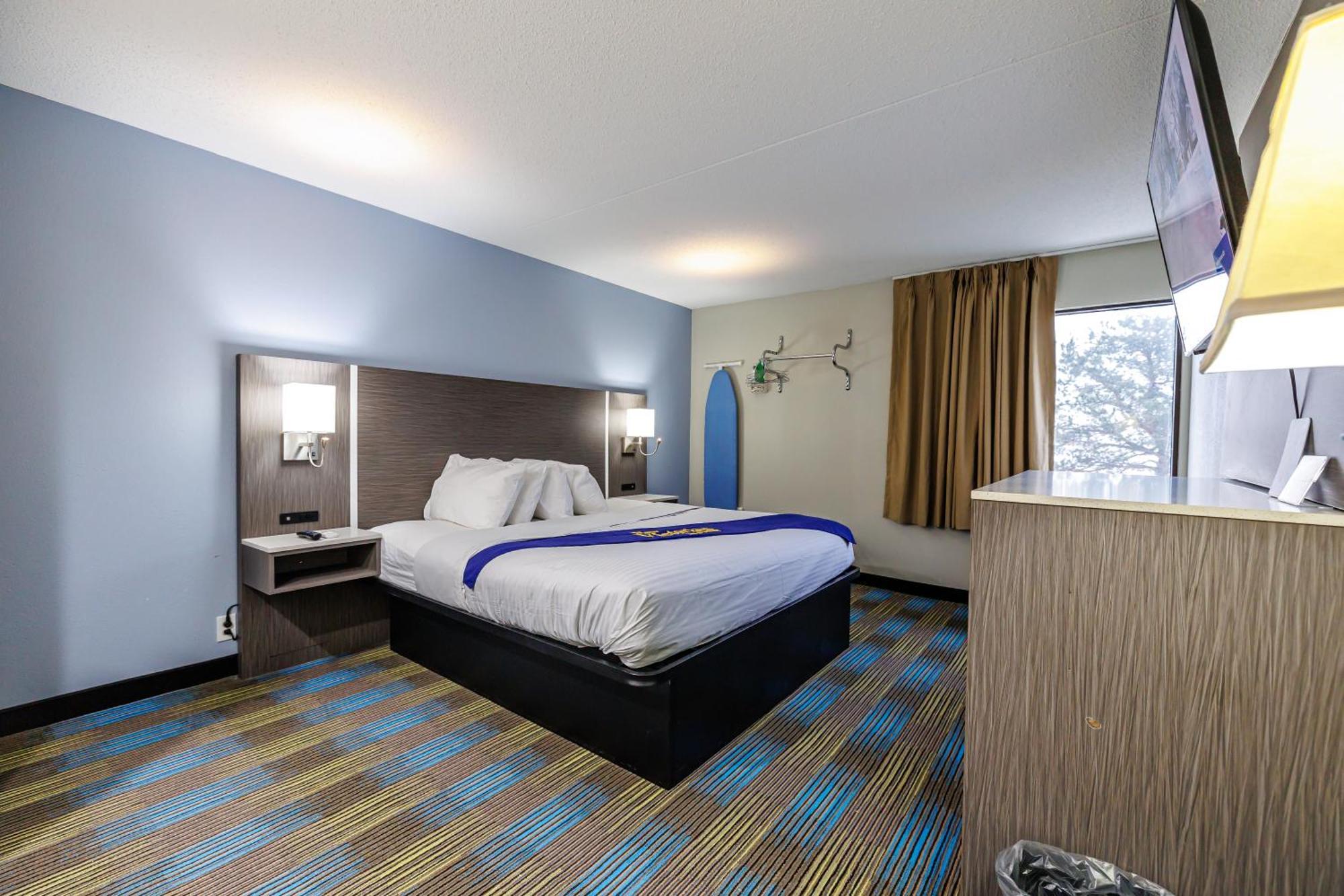 Hotel New Victorian &