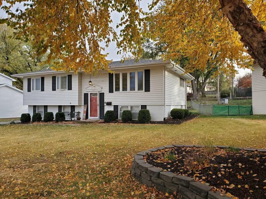 Holiday home Elm. Peaceful Pet Friendly Home. No Pet Fee! *