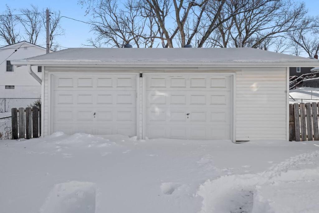 Holiday home Elm. Peaceful Pet Friendly Home. No Pet Fee! Omaha